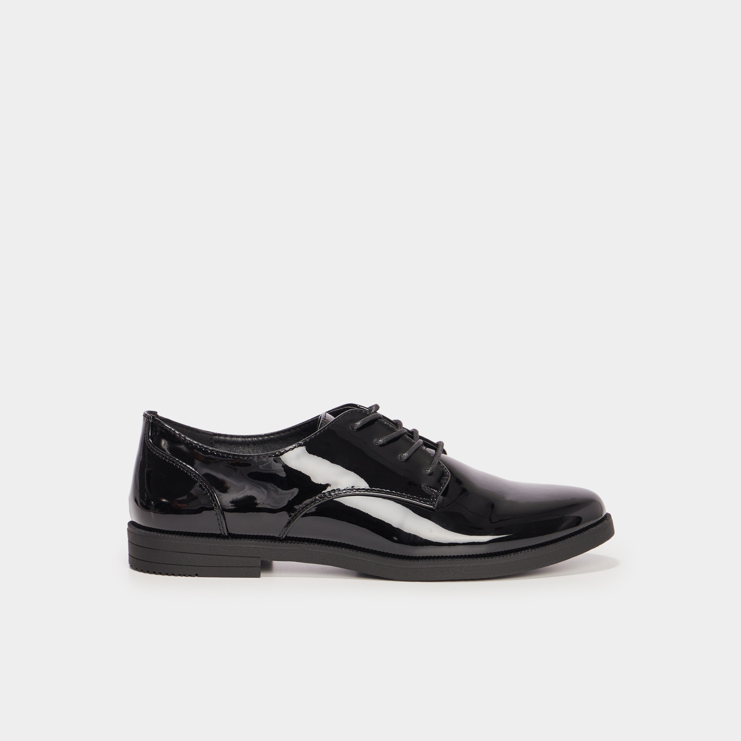 Derbies vernies &agrave; lacets noir femme