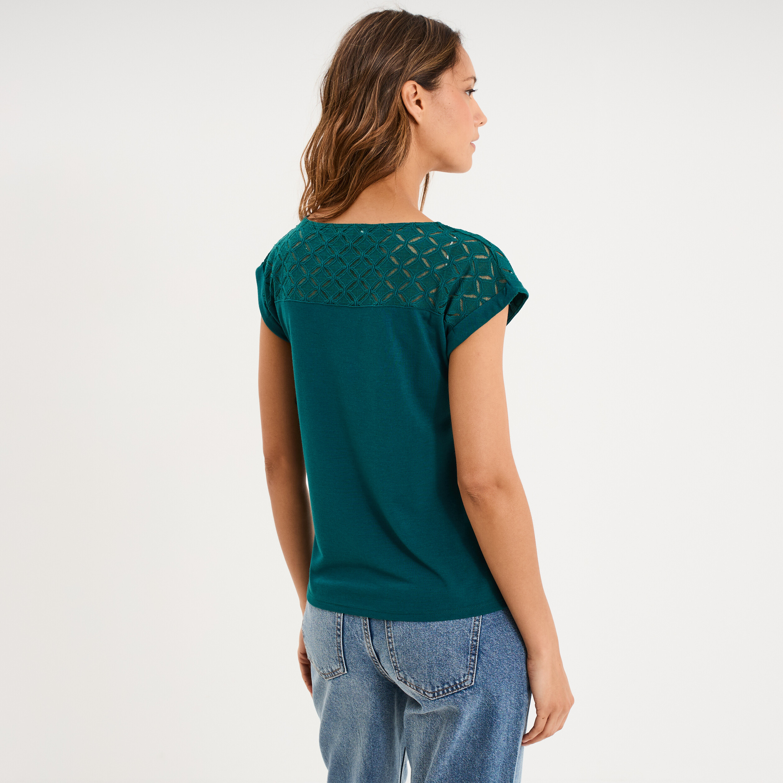 T-shirt col en V ajour&eacute; &eacute;paules et dos vert fonc&eacute; femme