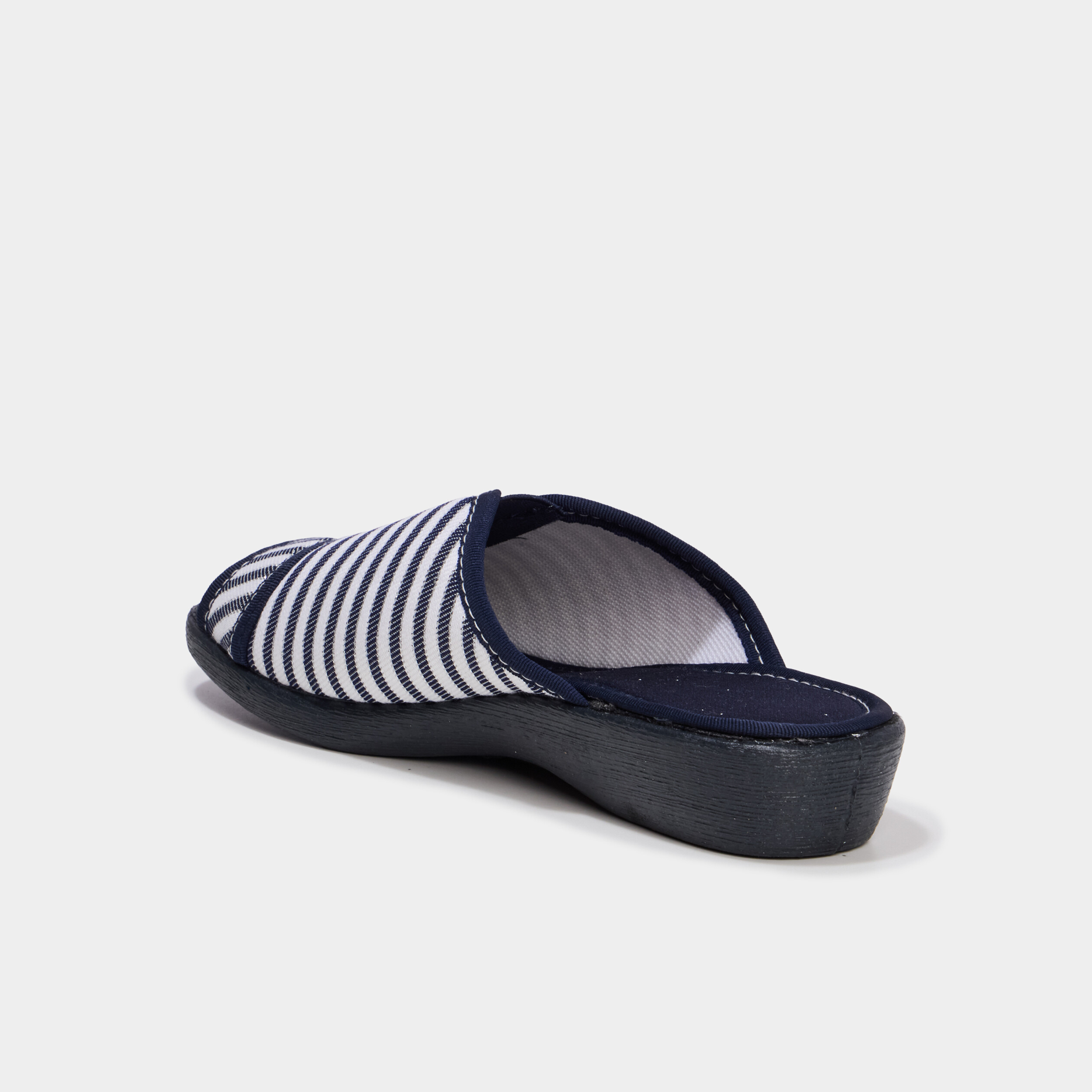 Chaussons mules compens&eacute;s ecru femme