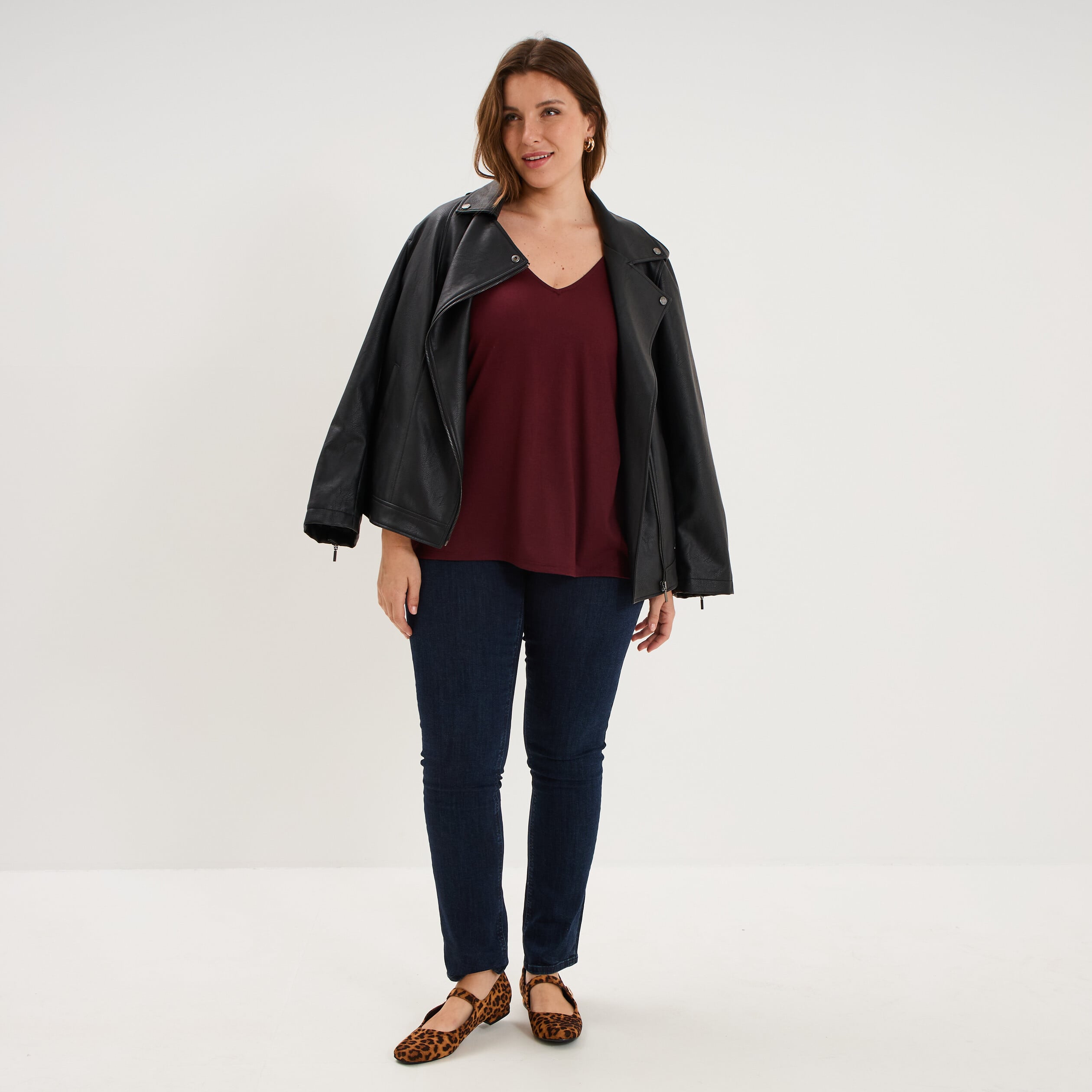 T-shirt droit avec dos dentelle oversize violet fonc&eacute; femme grande taille