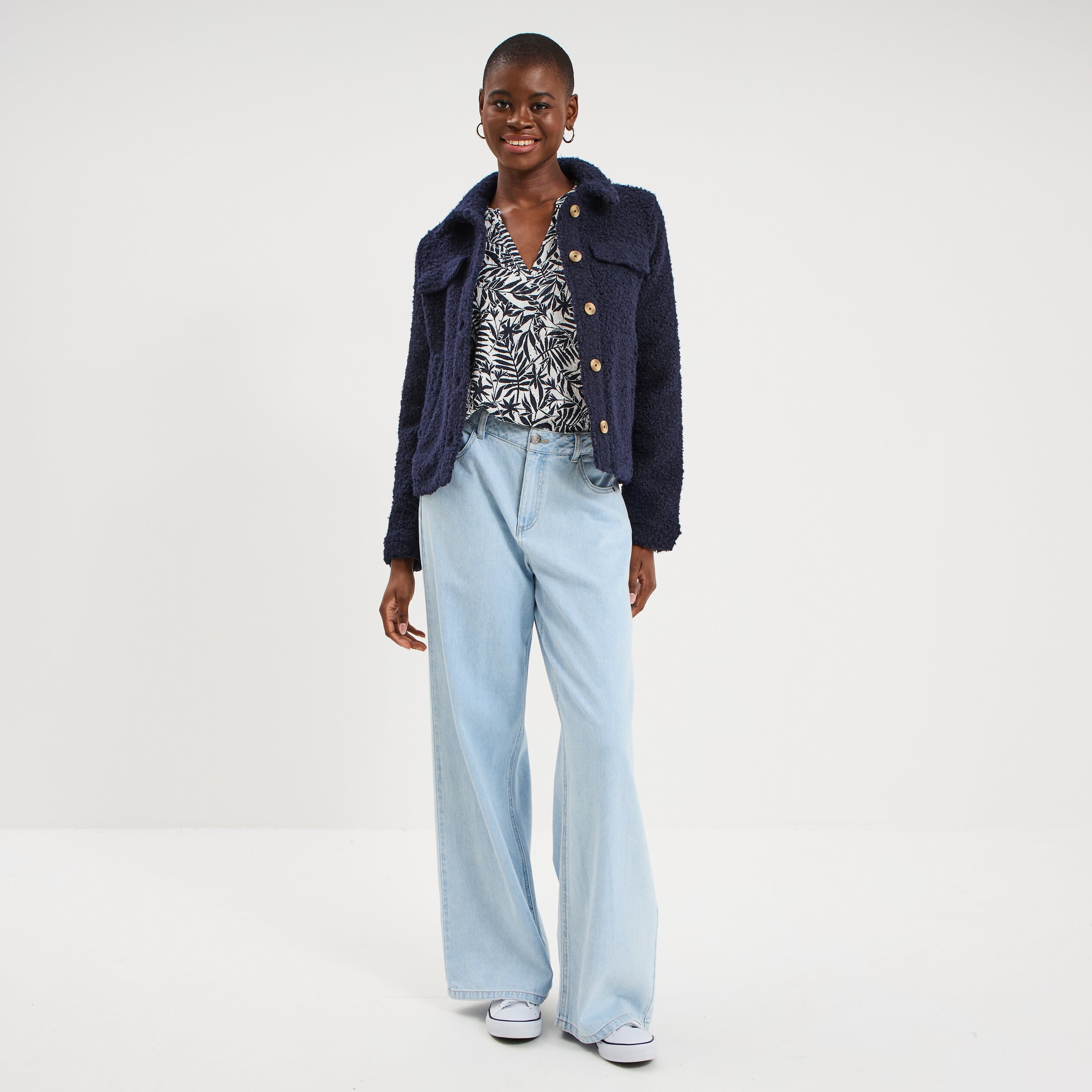 Blouse ajour&eacute;e manches 3/4 col en V ecru femme