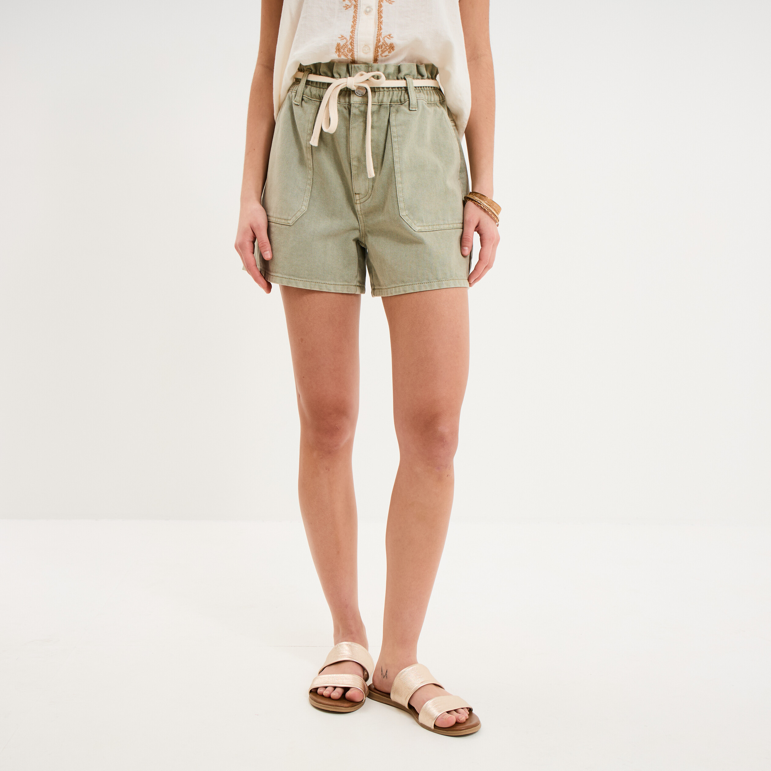 Short mom ceinture cordon coton vert kaki femme