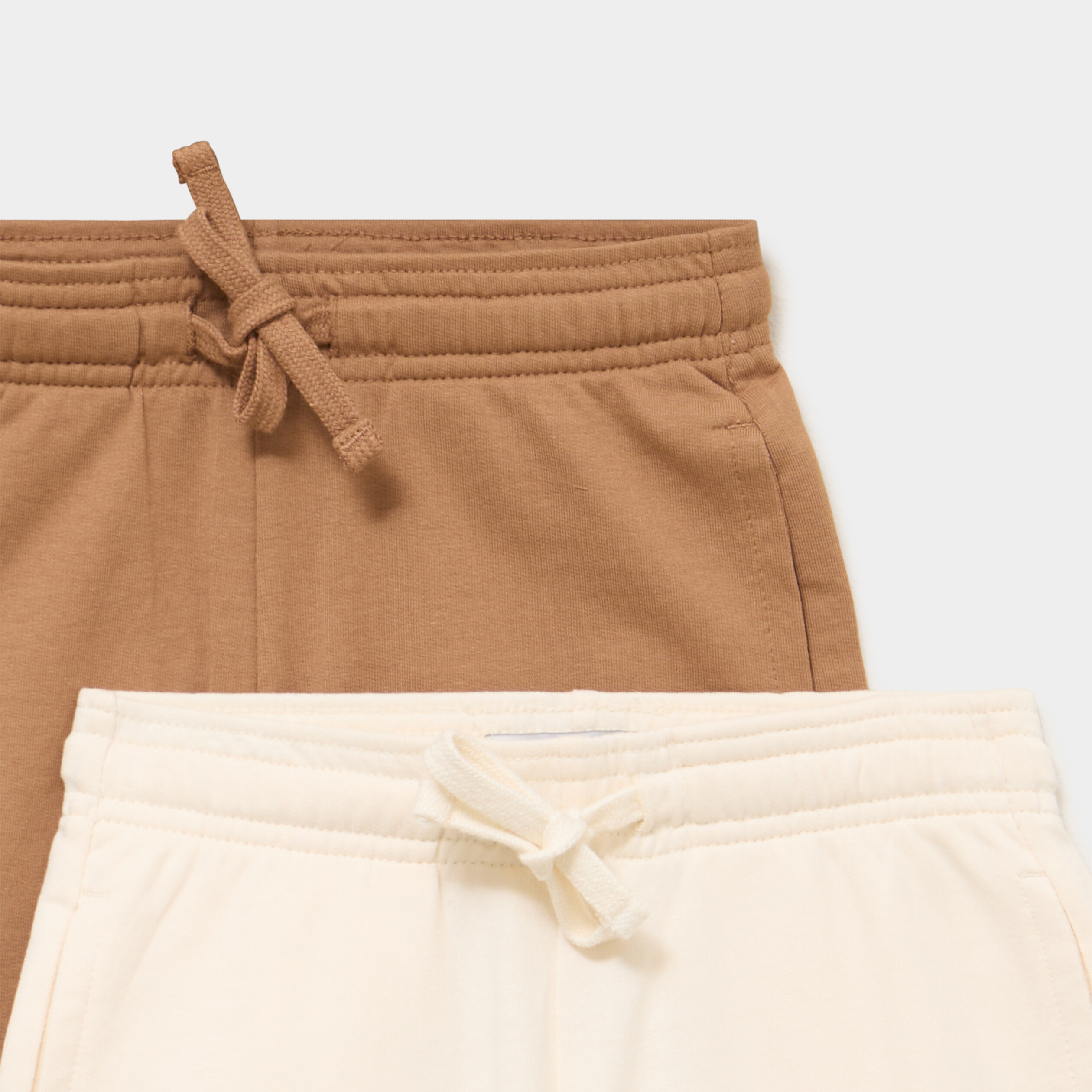 Lot 2 bermudas shorts molleton droits ecru gar&ccedil;on