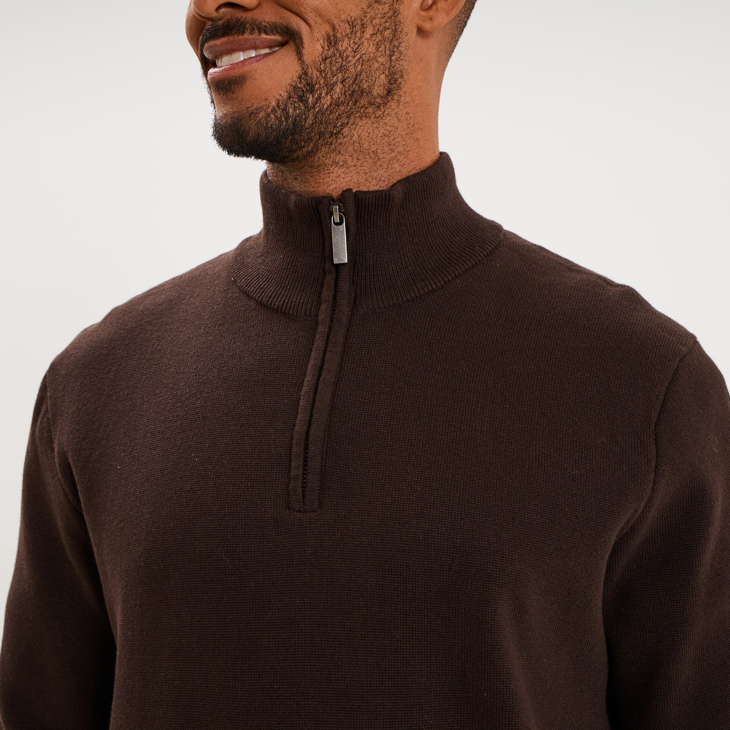 Pull camionneur manches longues marron fonc&eacute; homme