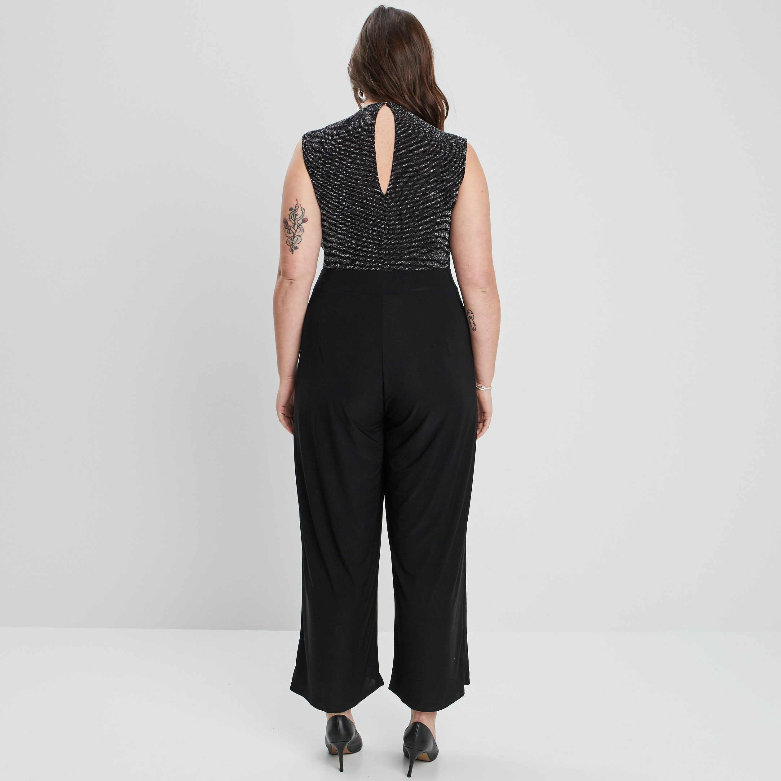 combinaison pantalon col cache coeur noir femmegt Combinaison pantalon col cache-coeur noir femme grande taille