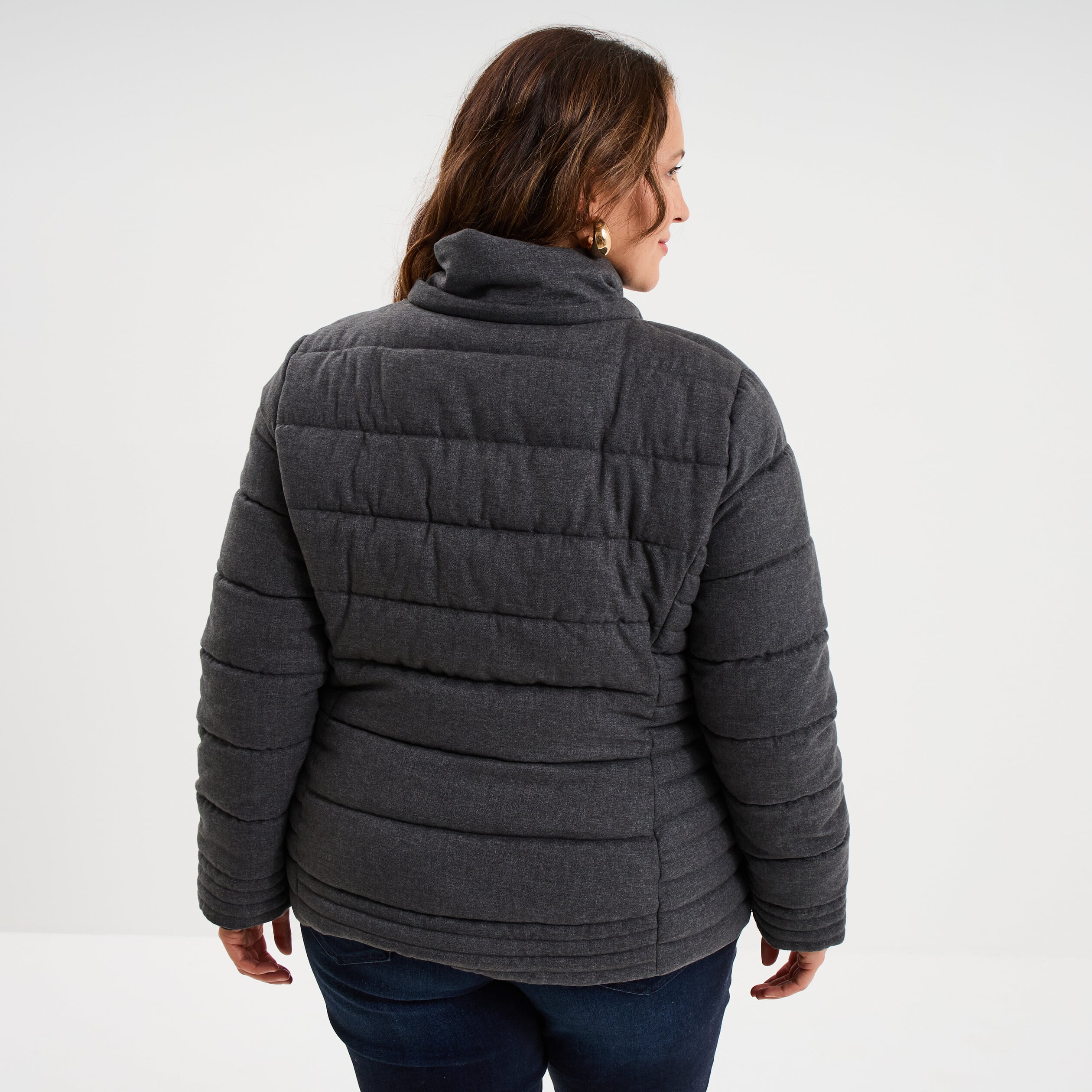 Doudoune d&eacute;perlante &agrave; capuche gris argent femme grande taille