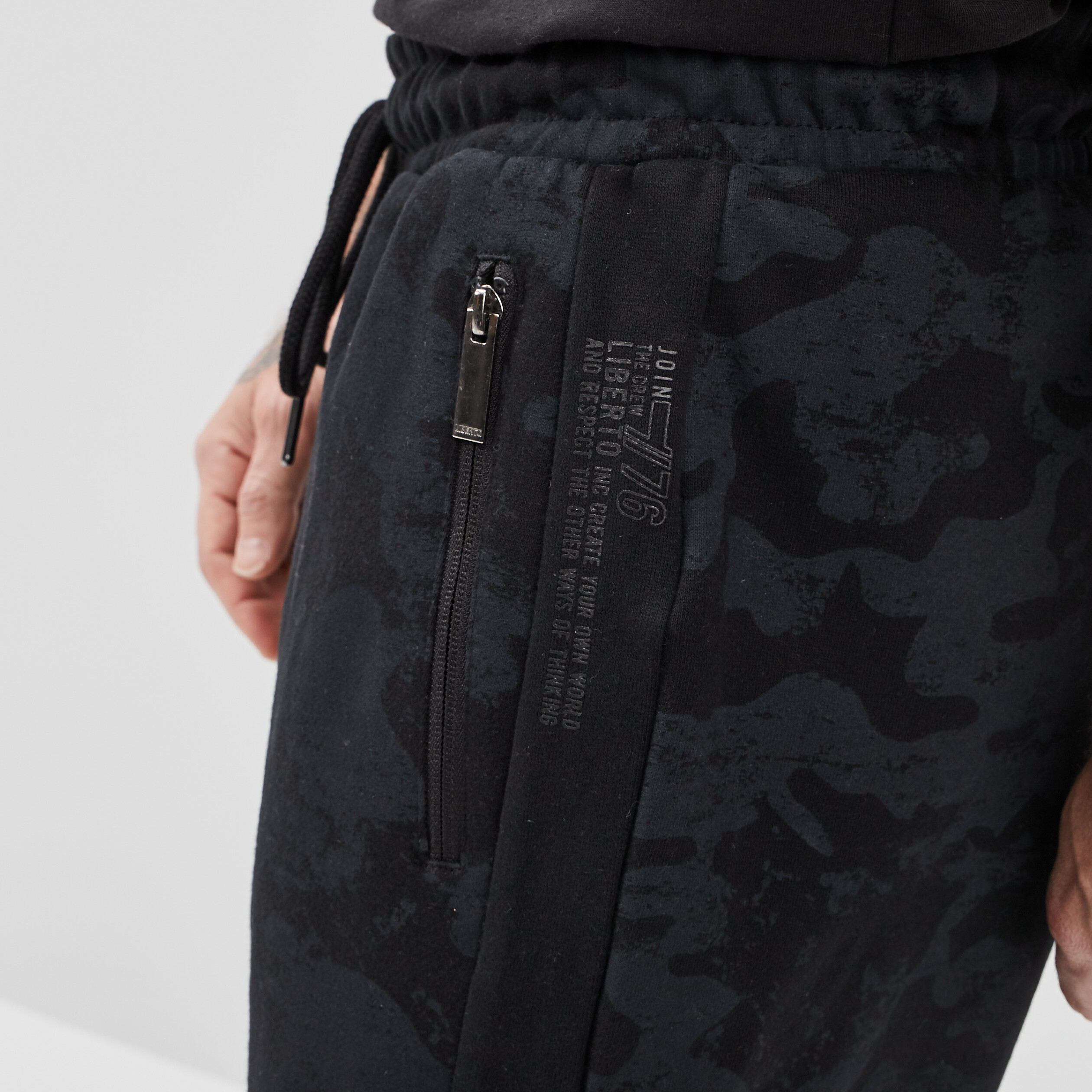 Short jogging droit à coulisse noir homme