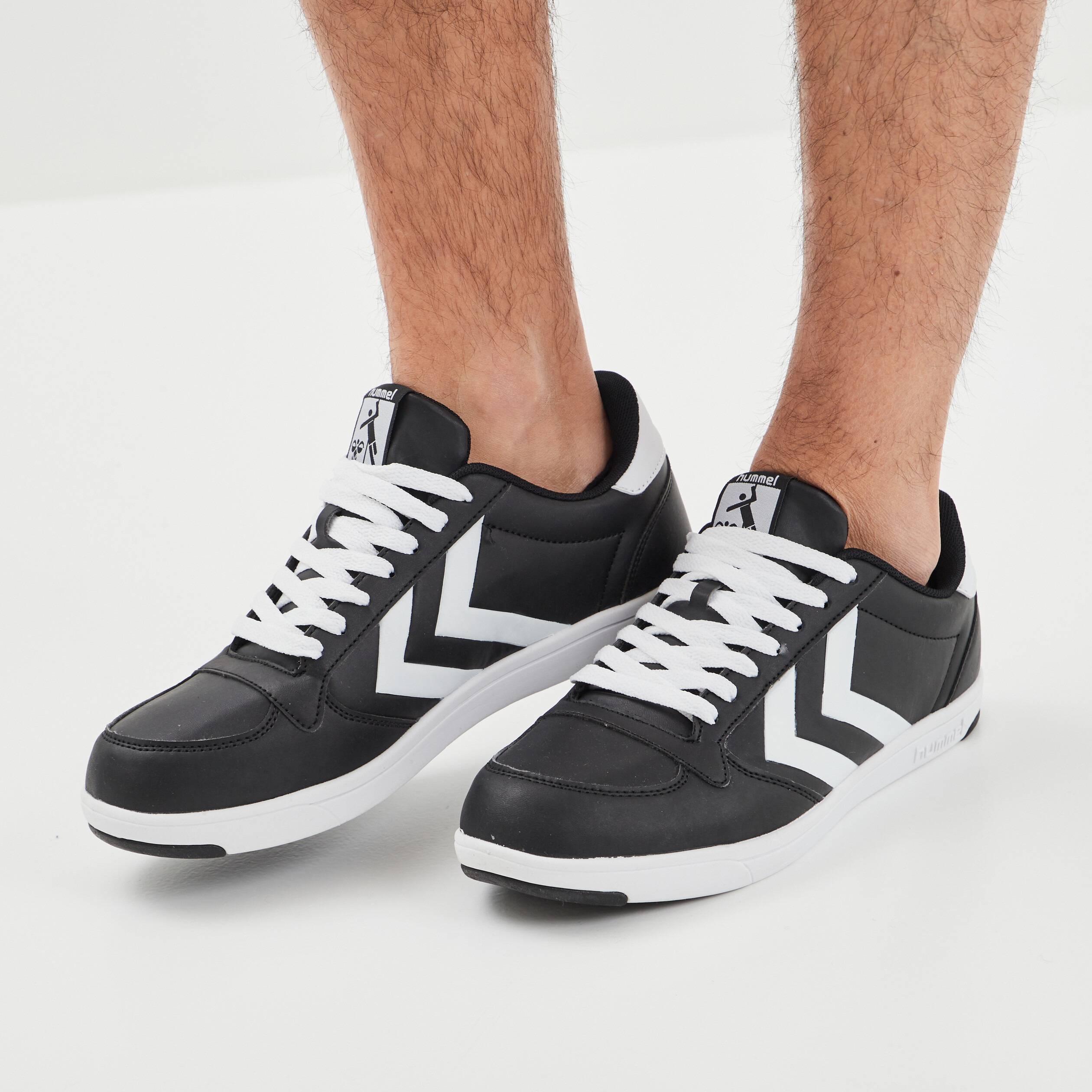 Tennis à lacets Stadil light Hummel noir homme