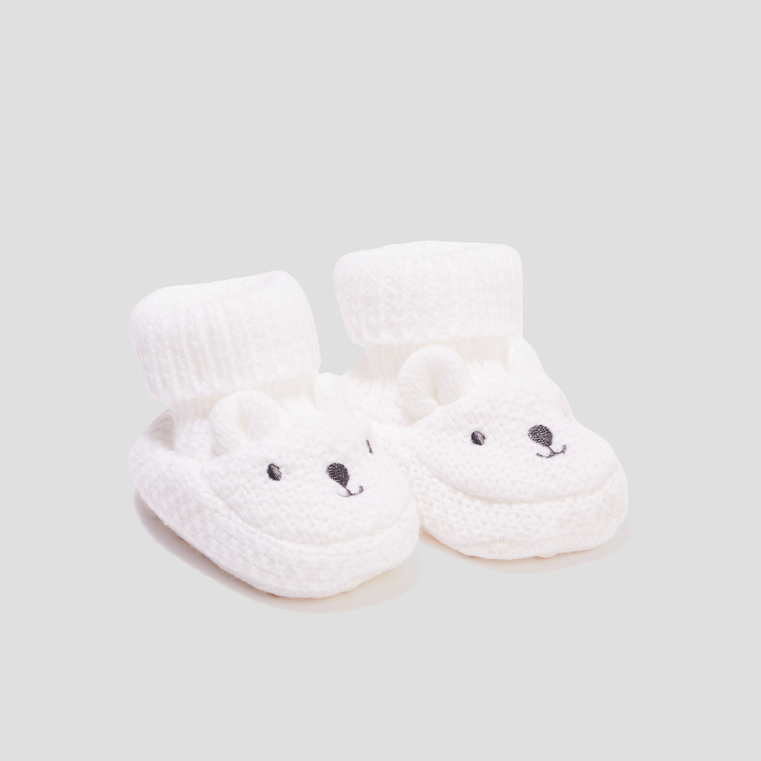 chaussettes dinterieur tricotees ivoire bebef Chaussettes d'intérieur tricotées ivoire bébé fille