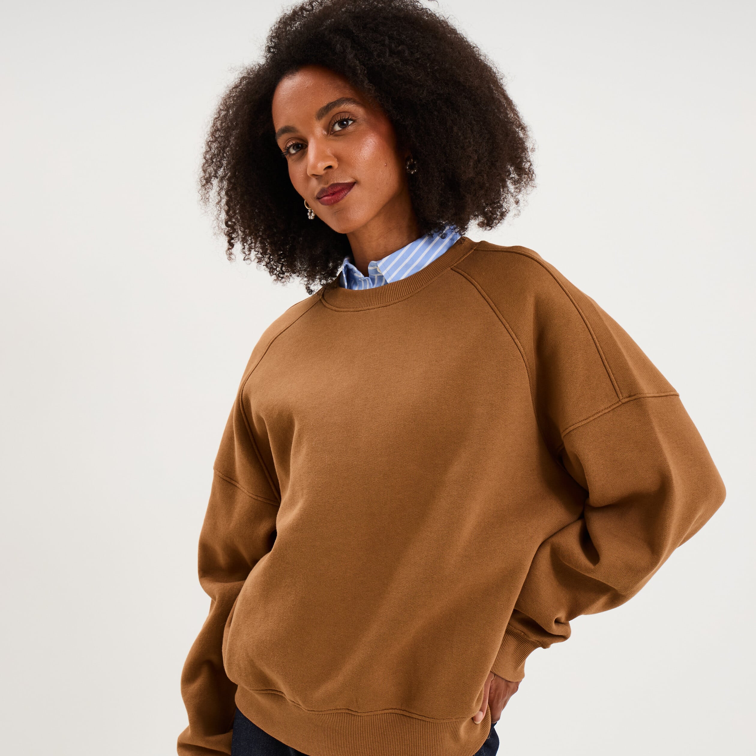 Sweat col rond oversize manches longues marron clair femme