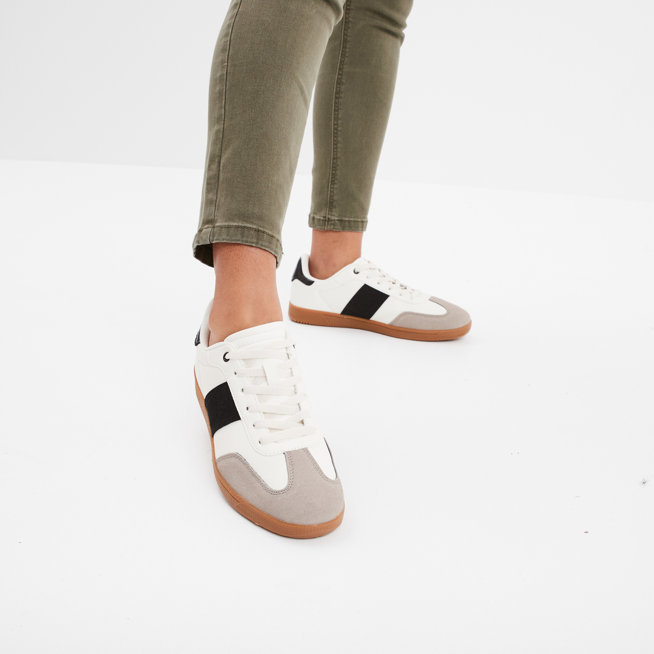 tennis basses a lacets creeks noir femme Tennis basses à lacets Creeks noir femme