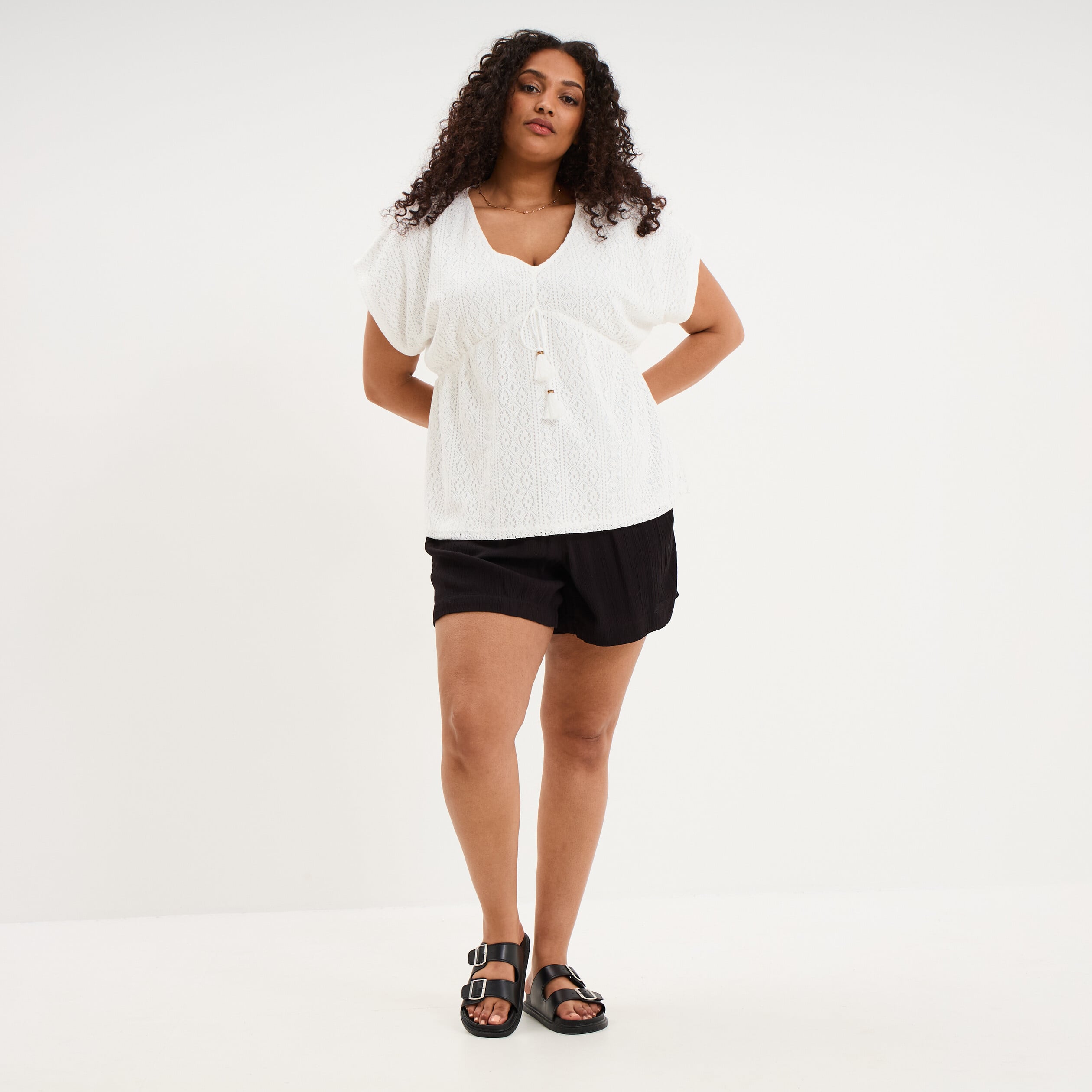 T-shirt dentelle avec cordon col blanc femme grande taille