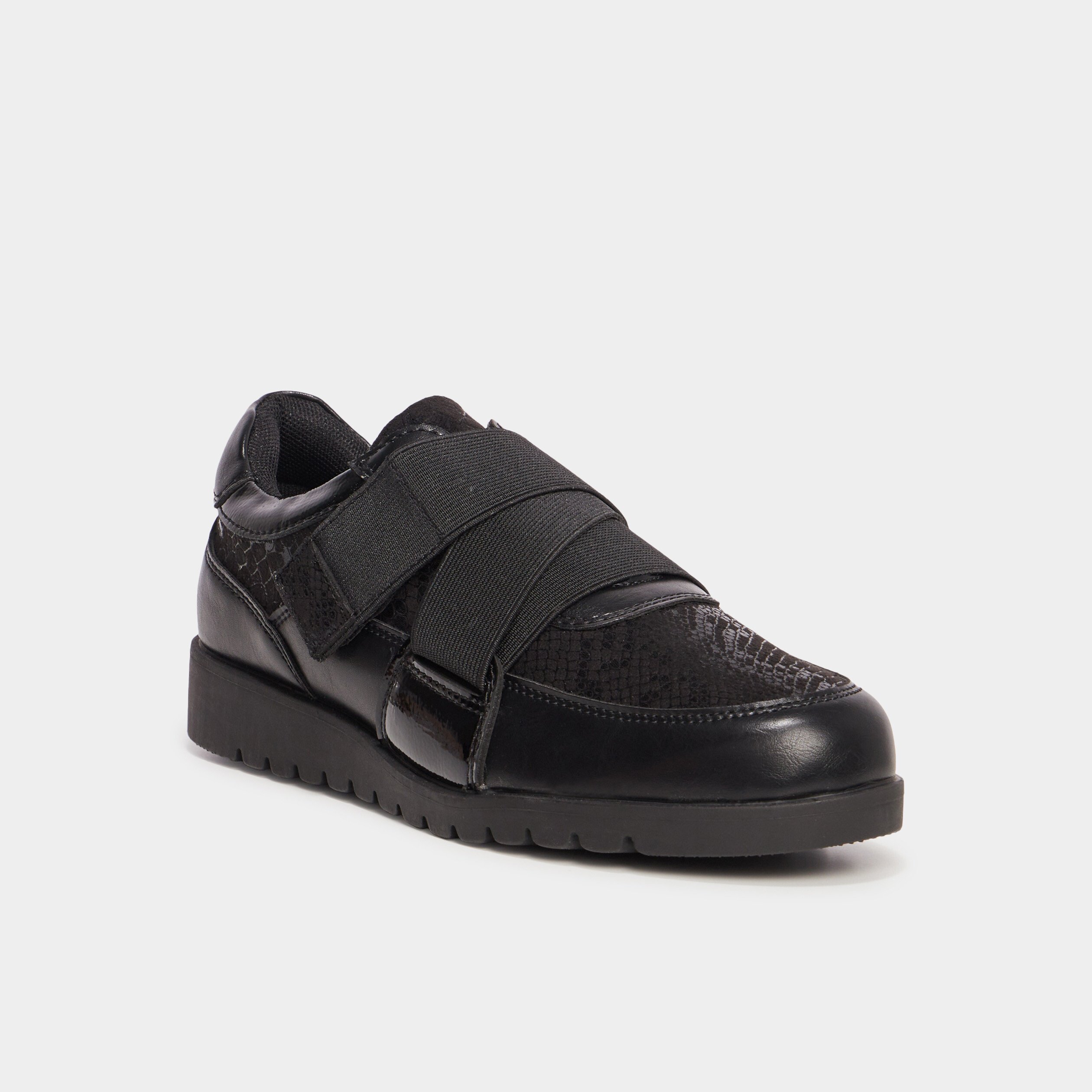 Tennis basses pied large Confortissimo noir femme