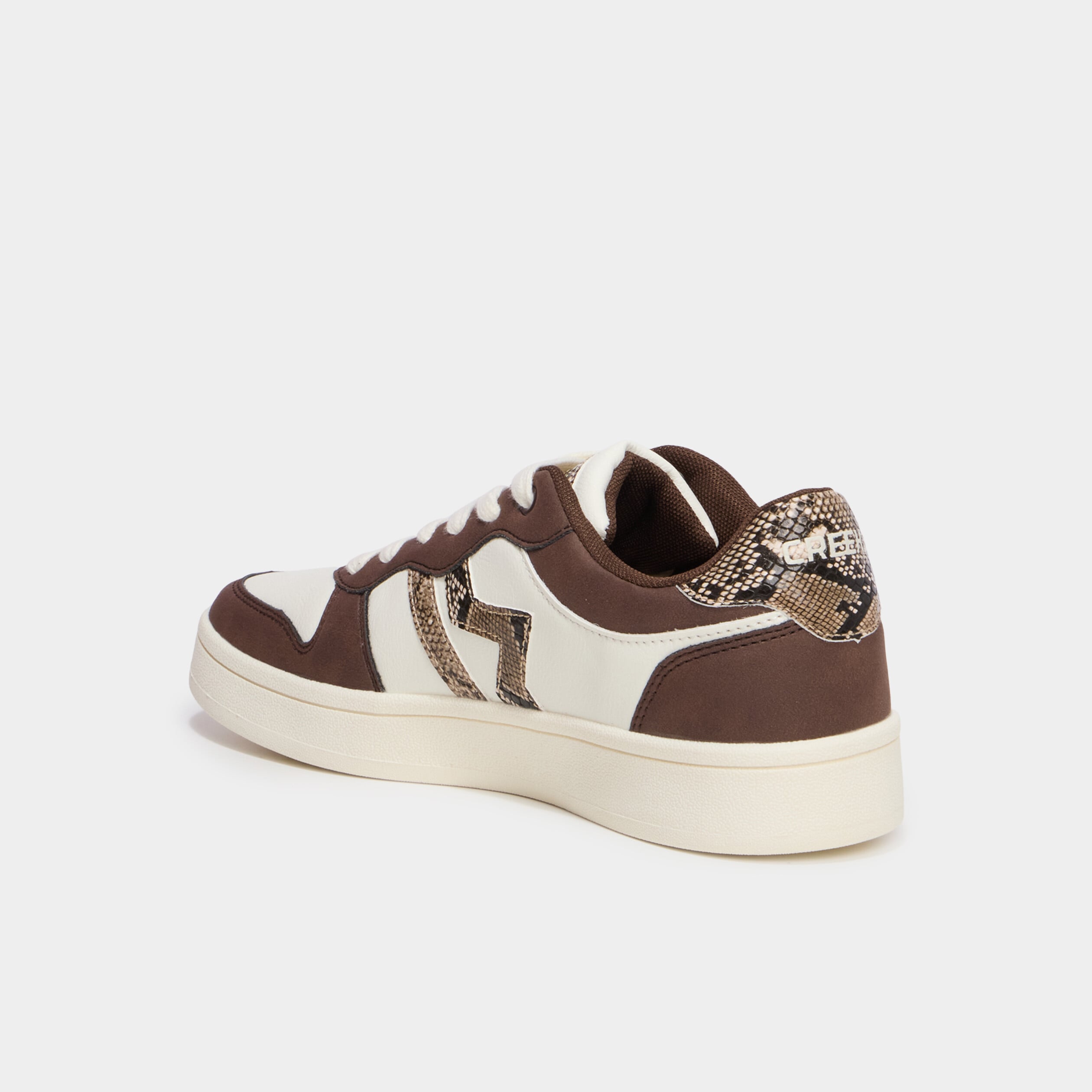 Baskets &agrave; lacets marron fonc&eacute; femme