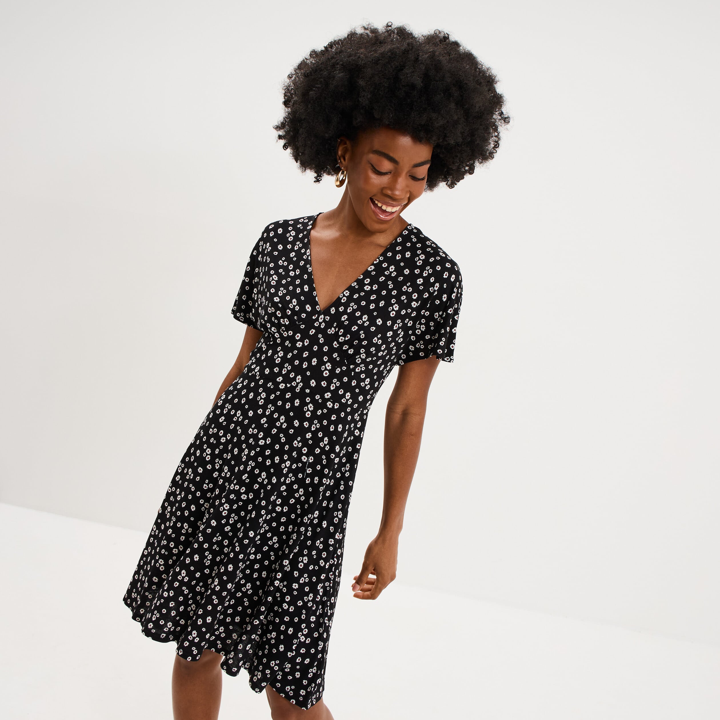 Robe fluide en maille longueur genou noir femme