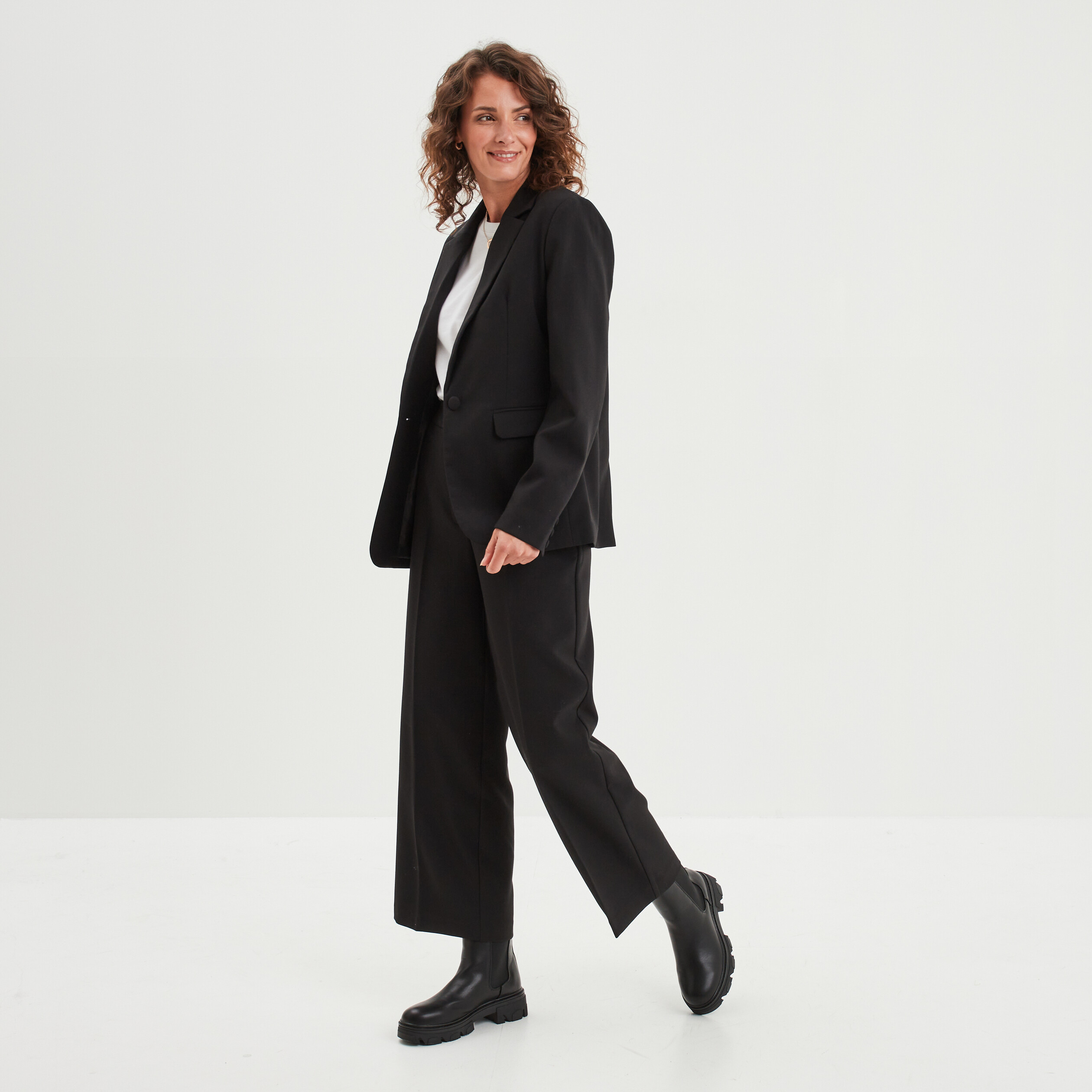 pantalon city large 78eme a pinces noir femme Pantalon city large 7/8ème à pinces noir femme