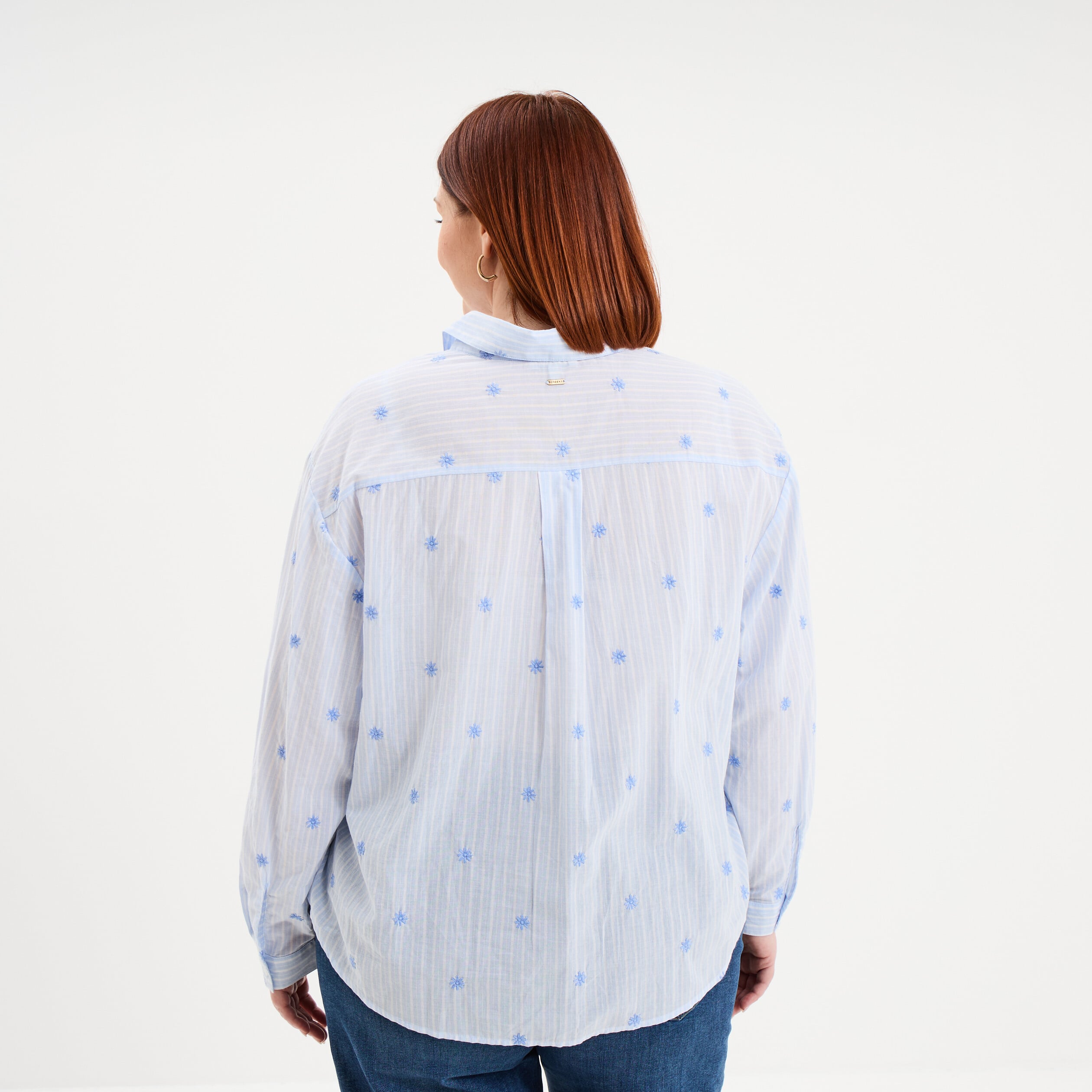 Chemise brod&eacute;e 1 poche manches longues bleu femme grande taille