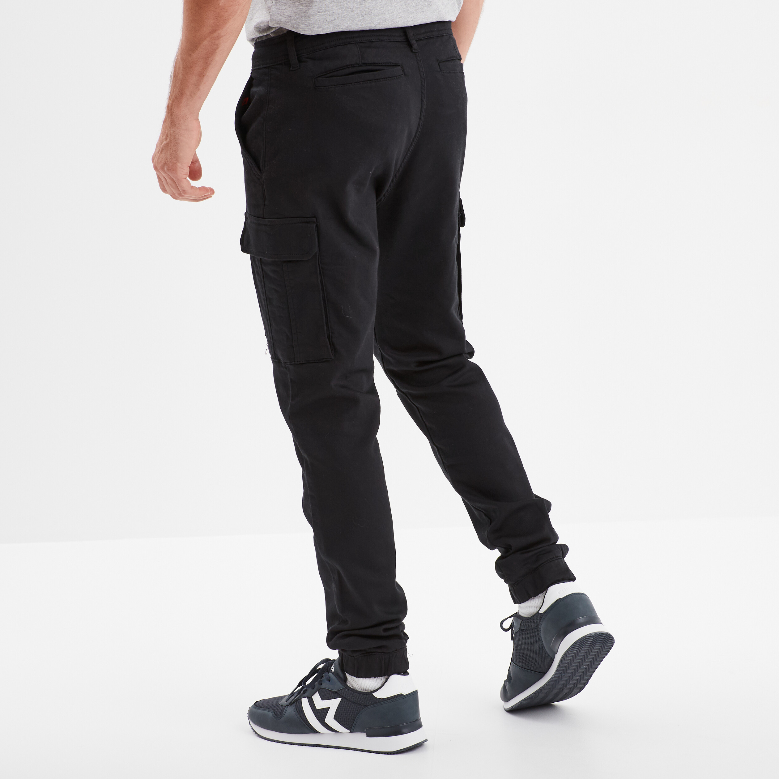 Pantalon cargo slim stretch noir homme
