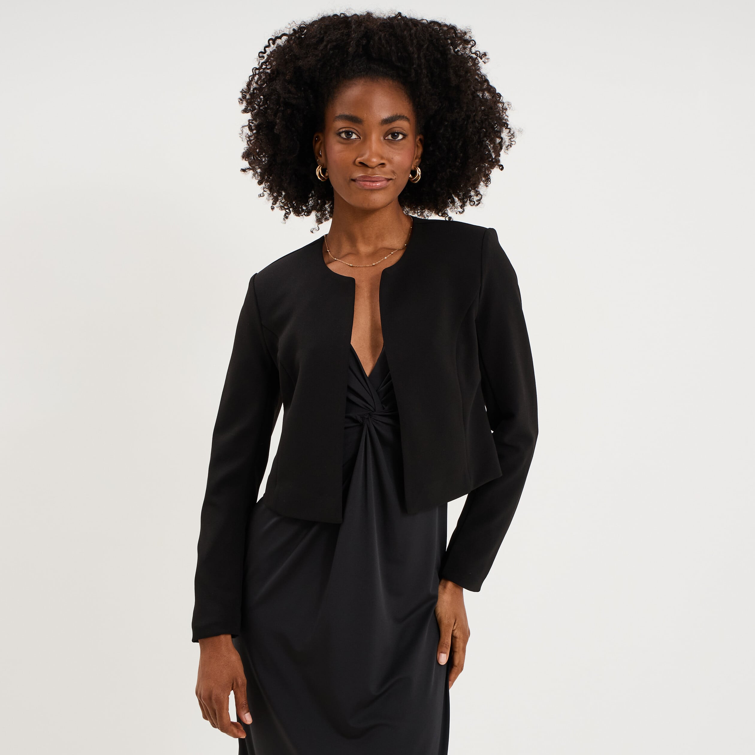 Veste bol&eacute;ro courte ajust&eacute;e noir femme