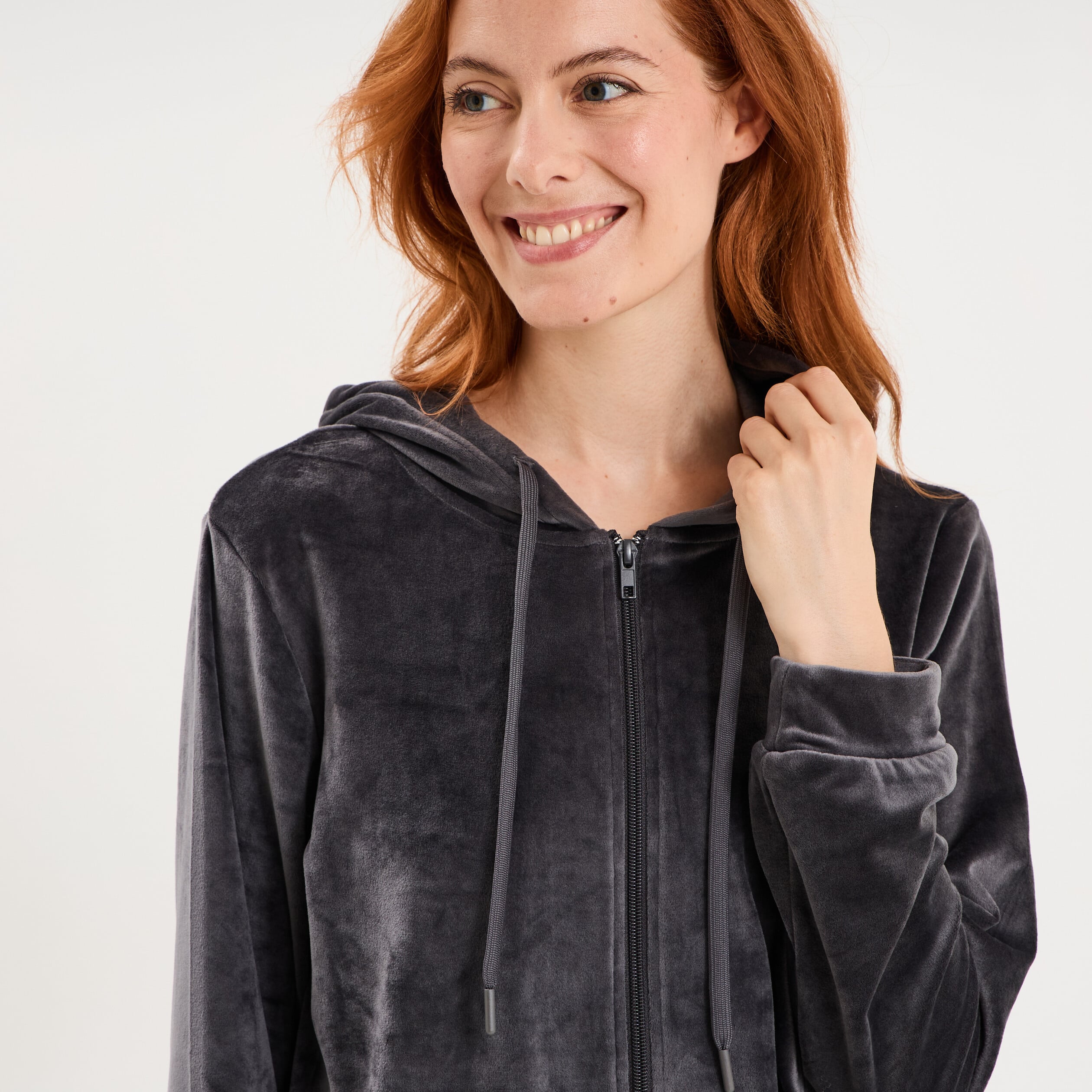 Ensemble pyjama sweat pantalon velours gris fonc&eacute; femme
