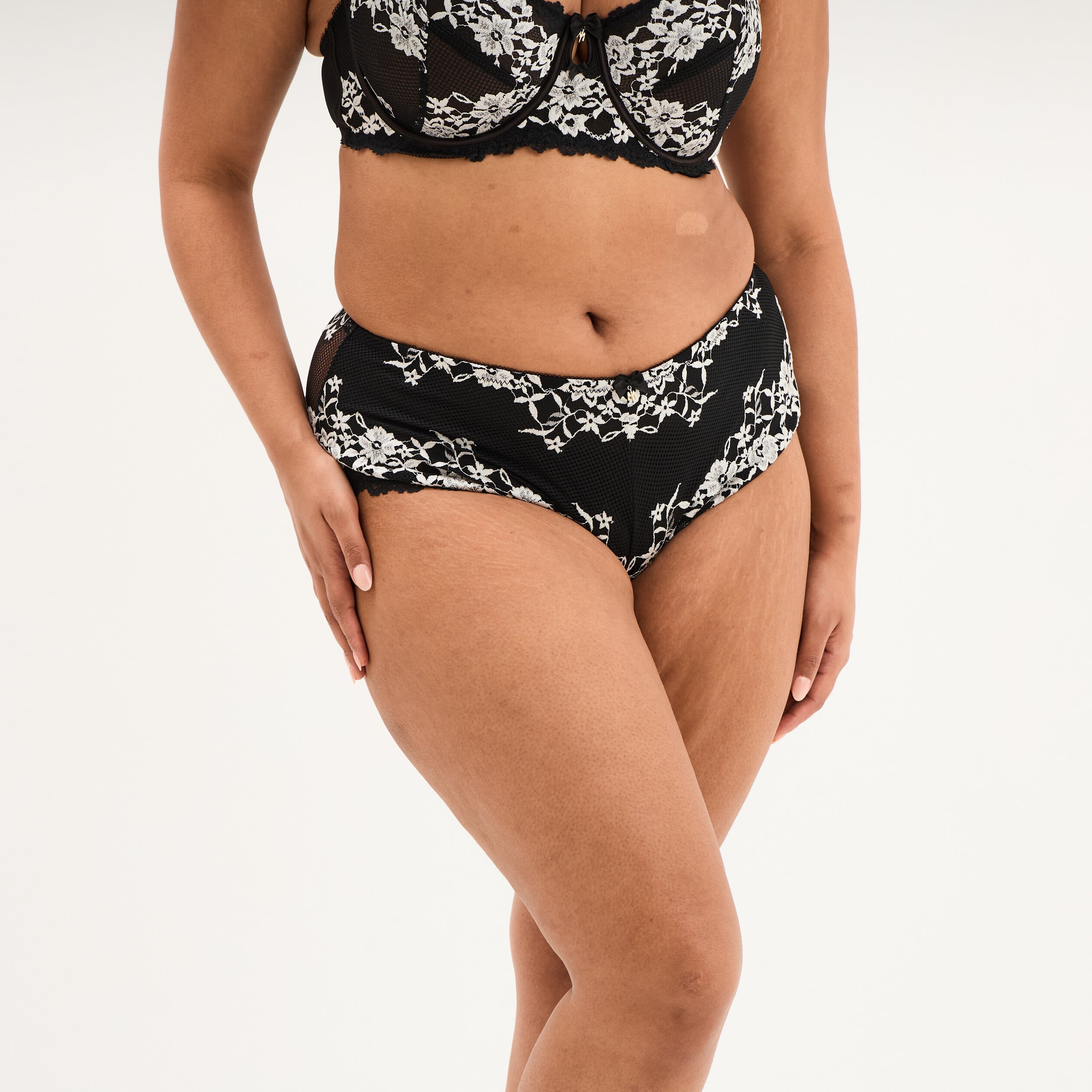 Shorty en dentelle noir femme grande taille