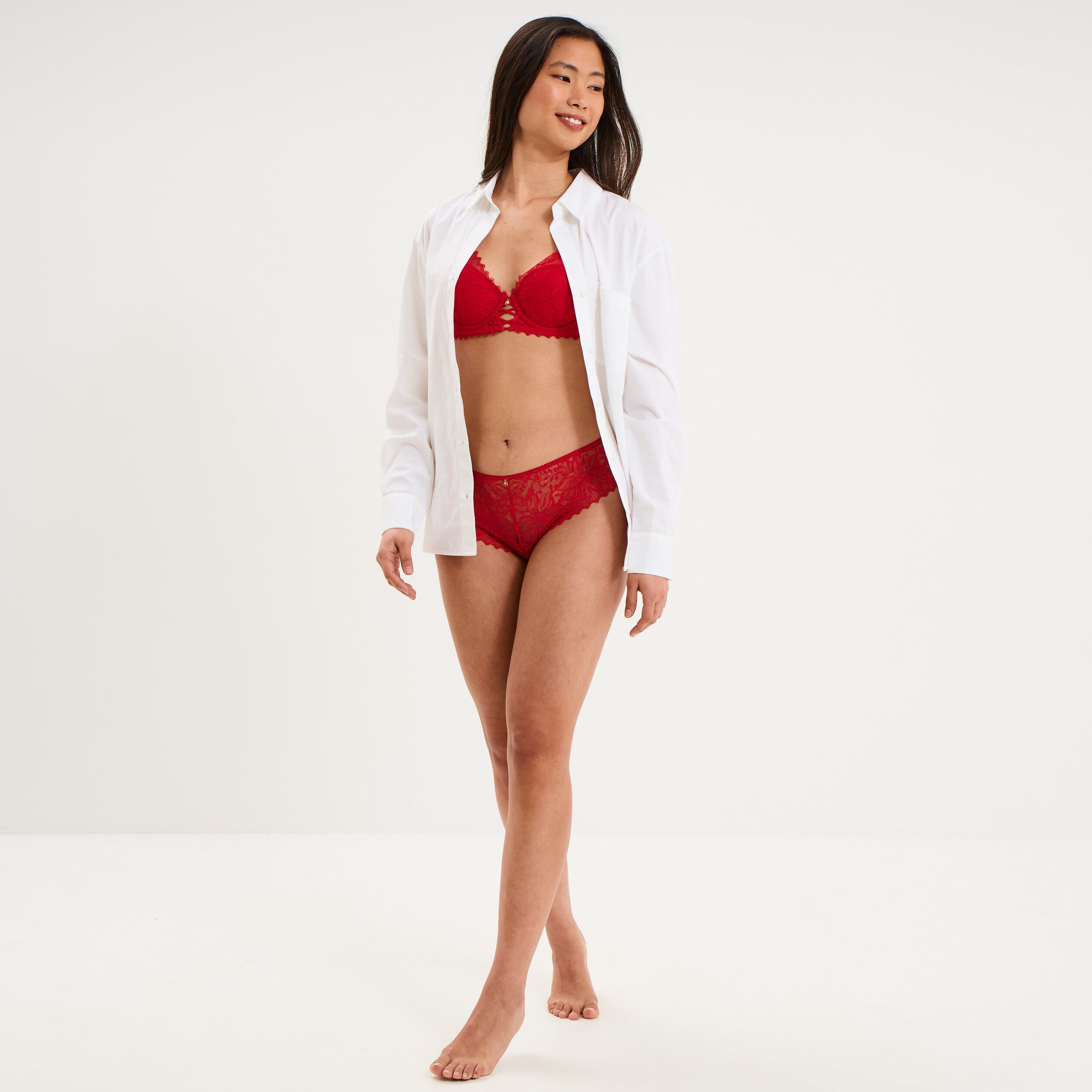 Shorty en dentelle rouge femme