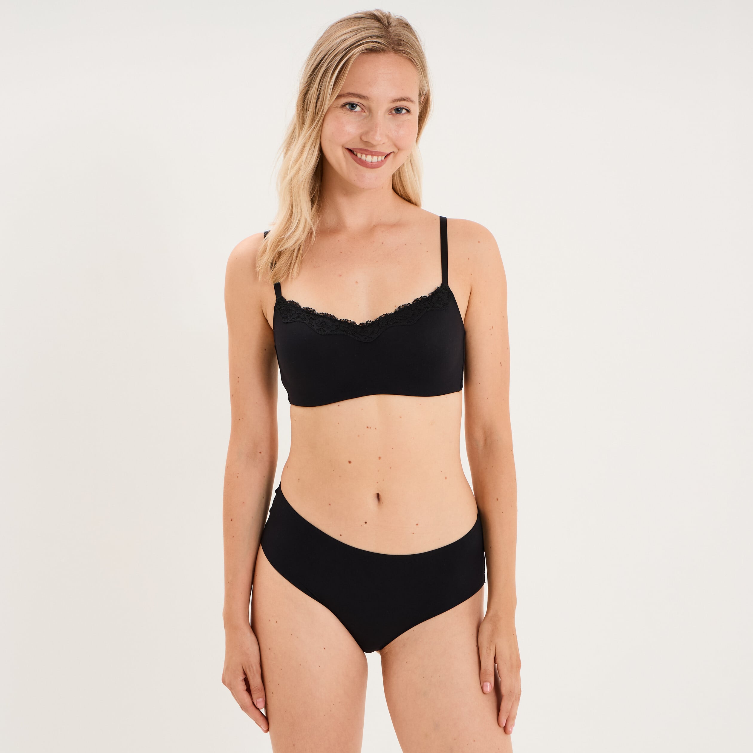 Shorty invisible &agrave; dentelle noir femme