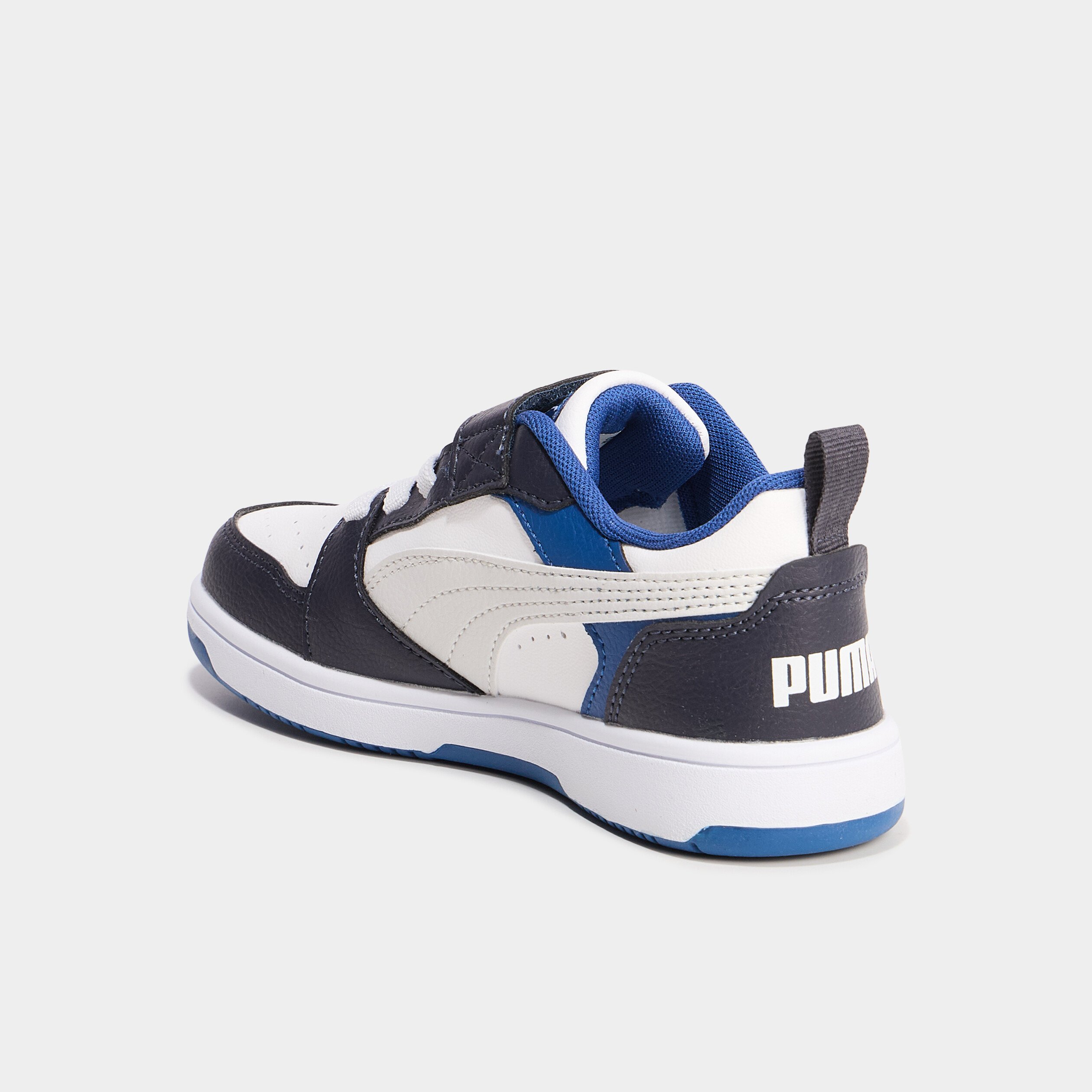 tennis basses a lacets puma v6 bleu fonce garcon Tennis basses à lacets Puma V6 bleu foncé garçon