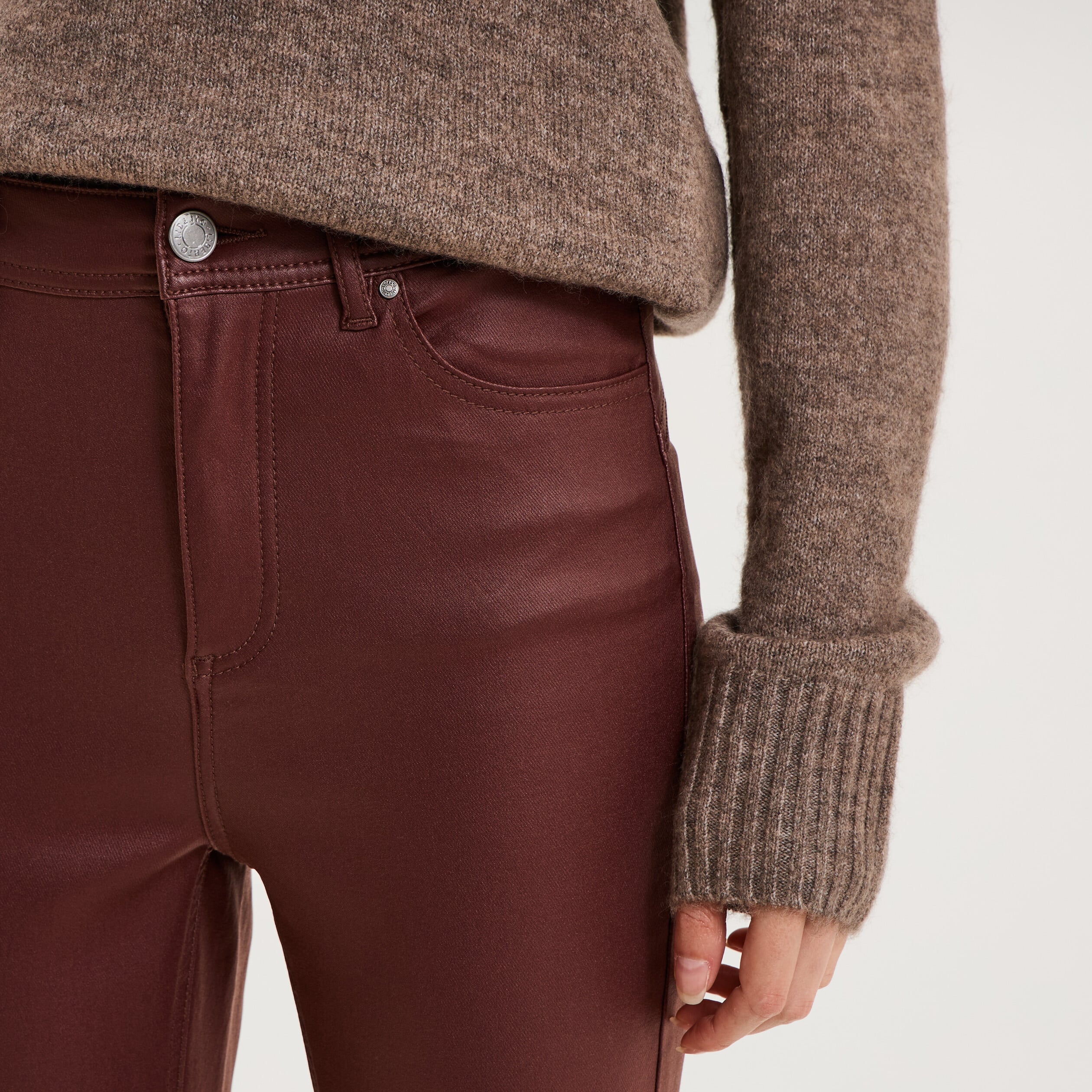 Pantalon enduit skinny push-up violet fonc&eacute; femme