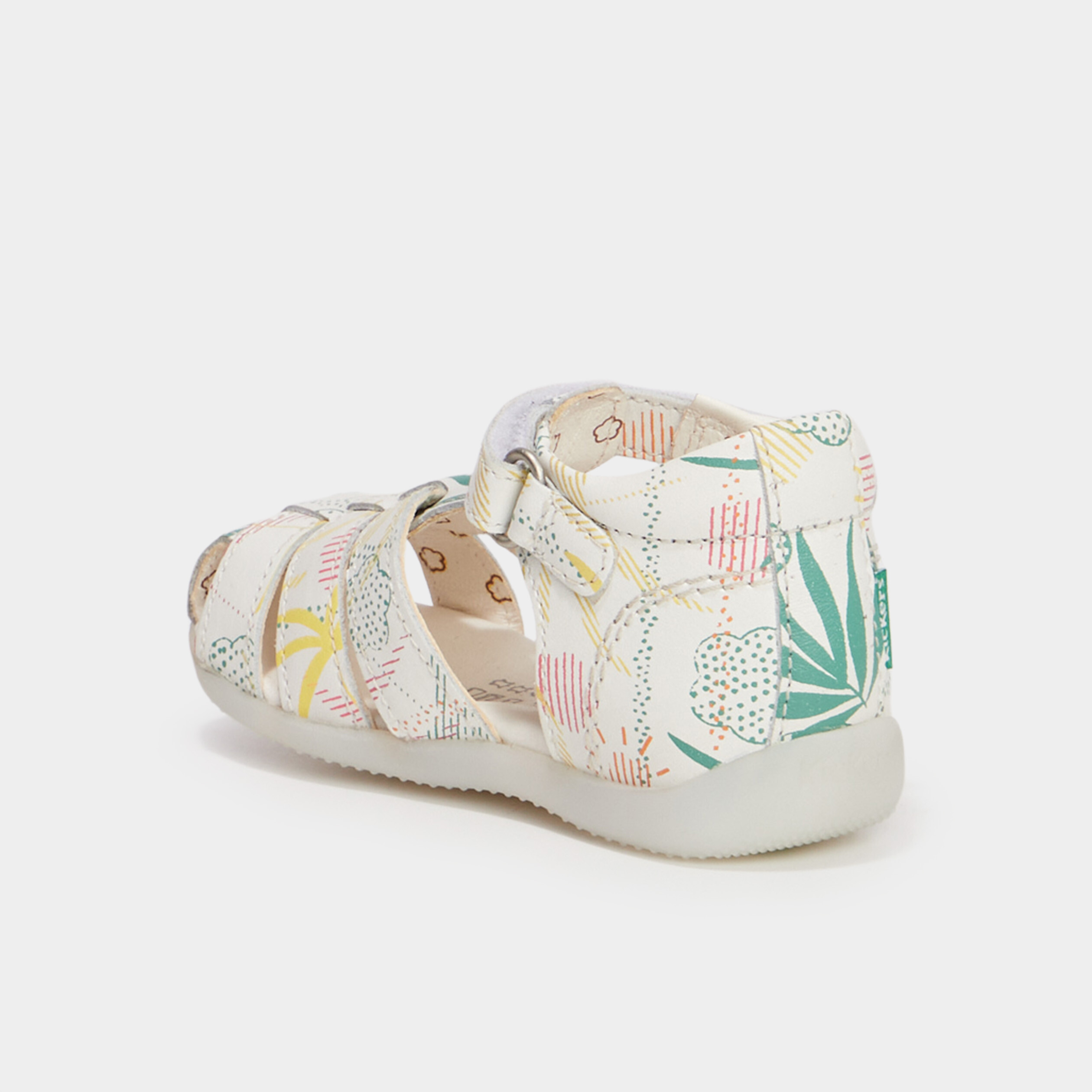 sandales en cuir kickers bigflo blanc bebef Sandales en cuir Kickers Bigflo blanc bébé fille