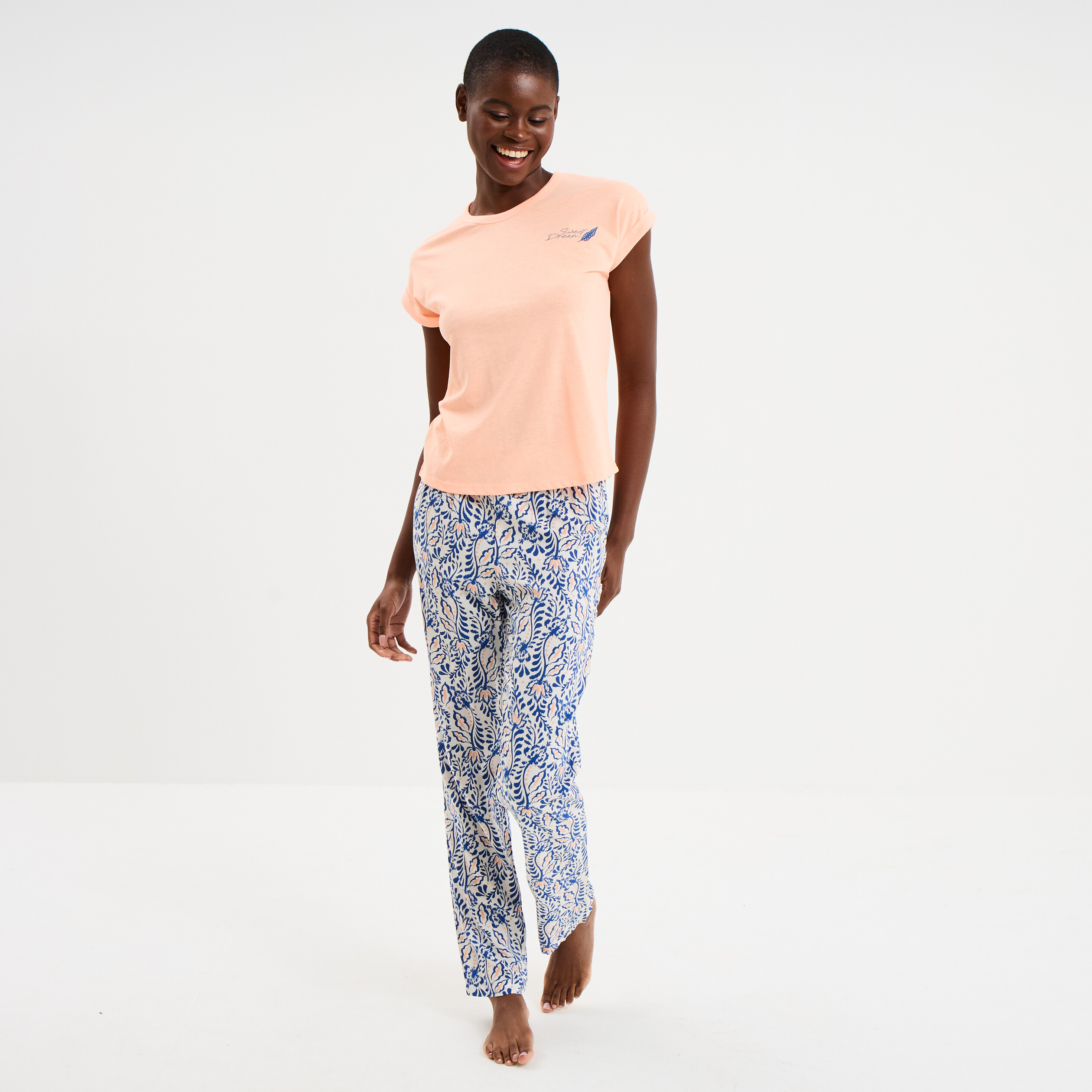 Ensemble pyjama t-shirt et pantalon blanc femme
