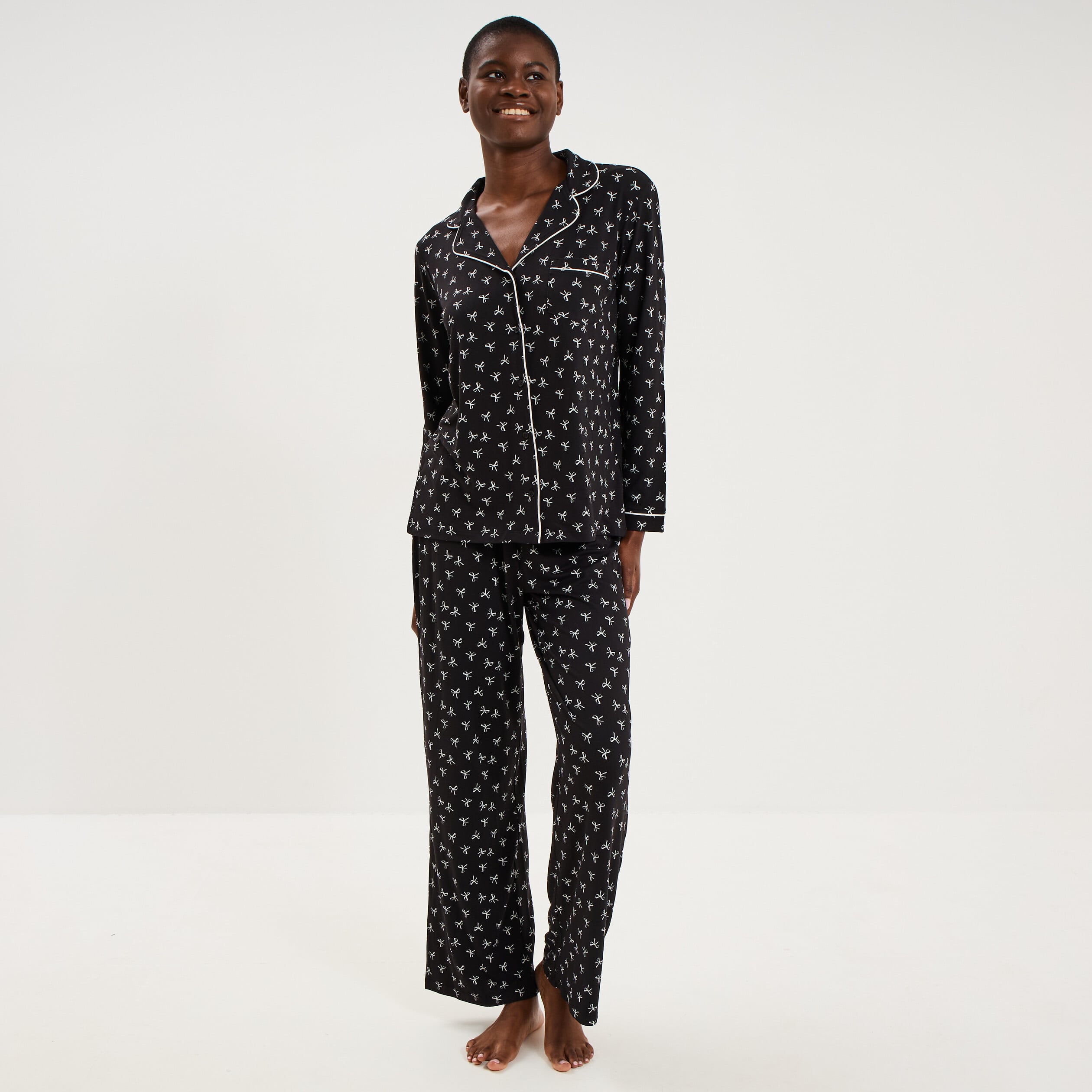 Ensemble pyjama chemise et pantalon noir femme