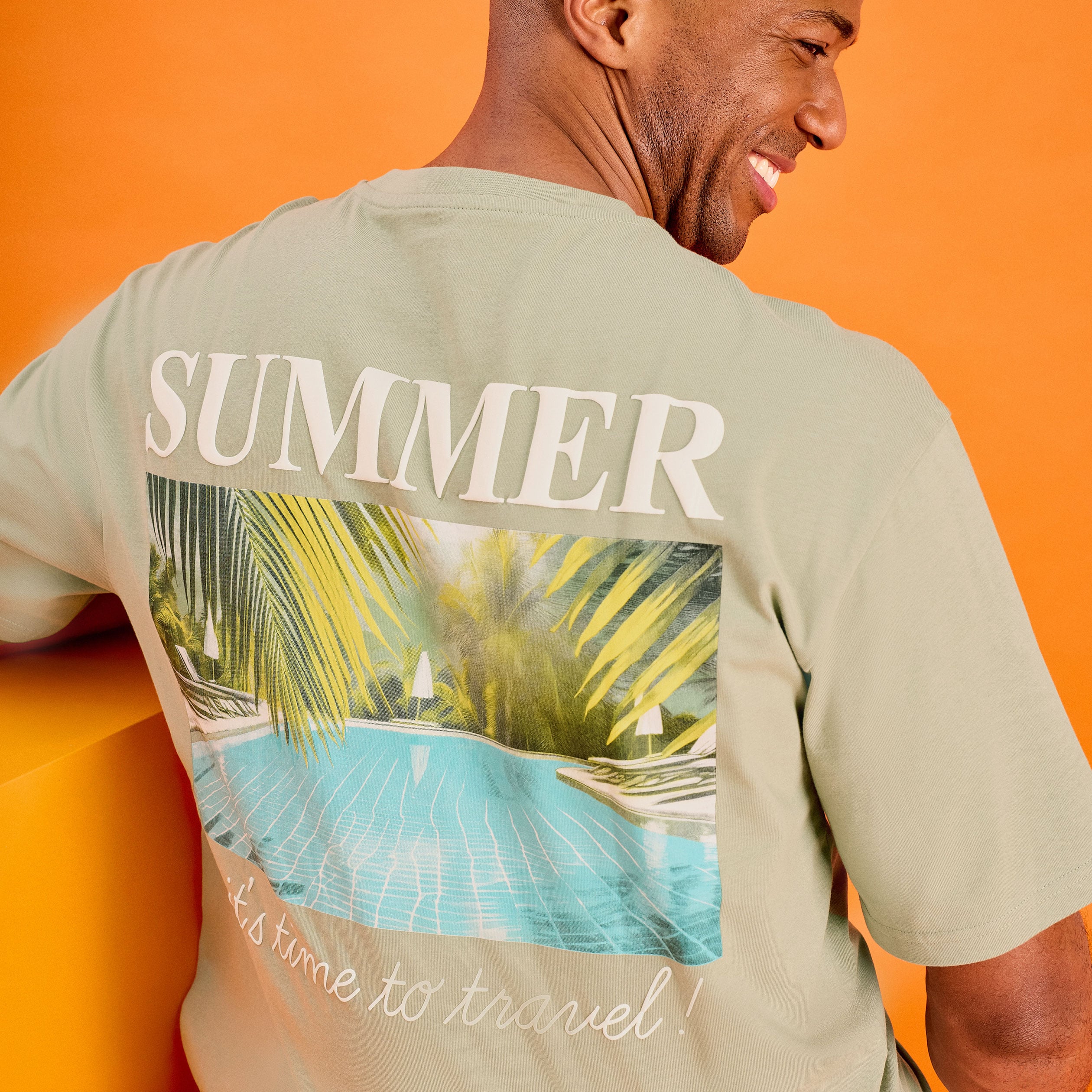 T-shirt manches courtes coton &eacute;pais vert kaki homme
