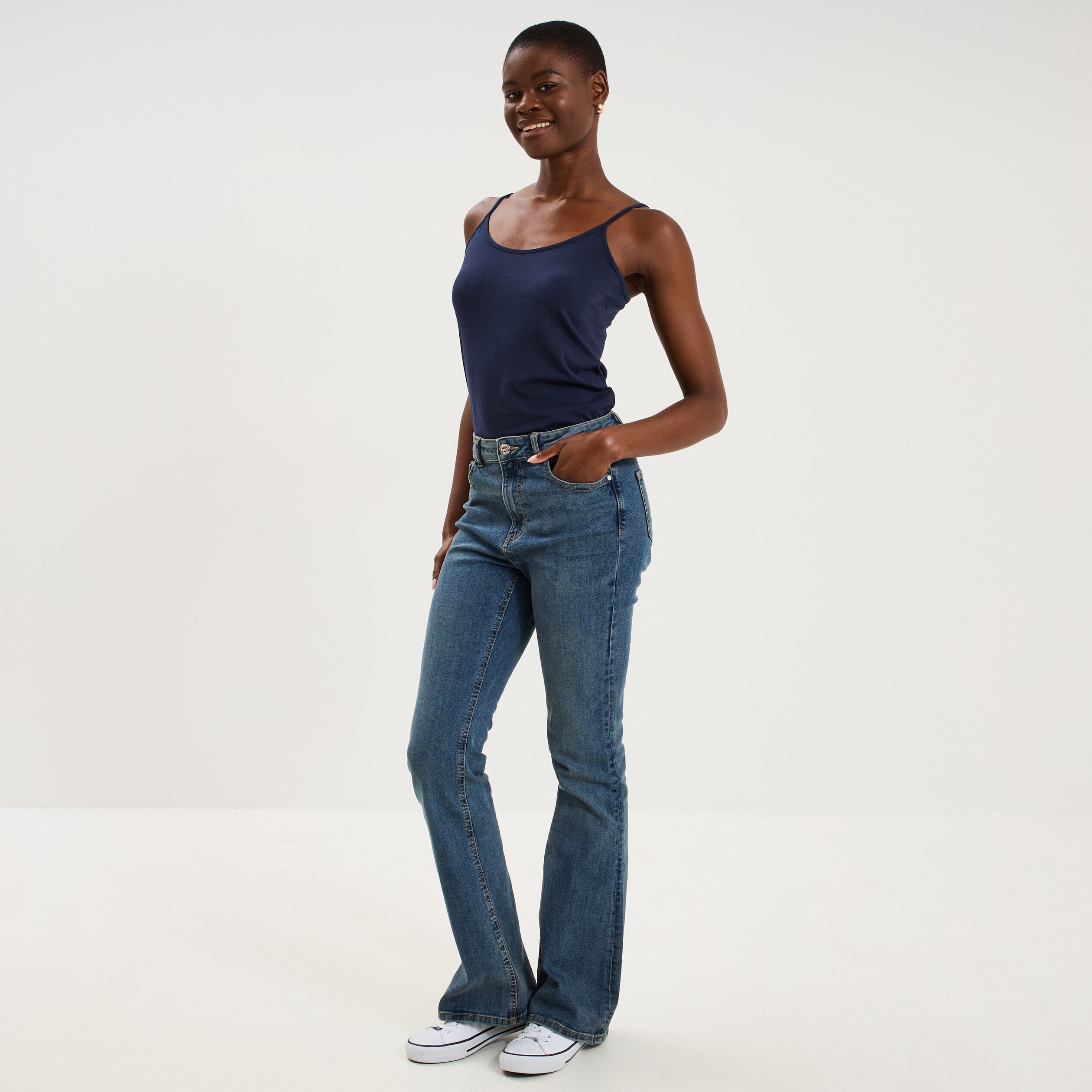 D&eacute;bardeur bretelles r&eacute;glables en coton bleu marine femme