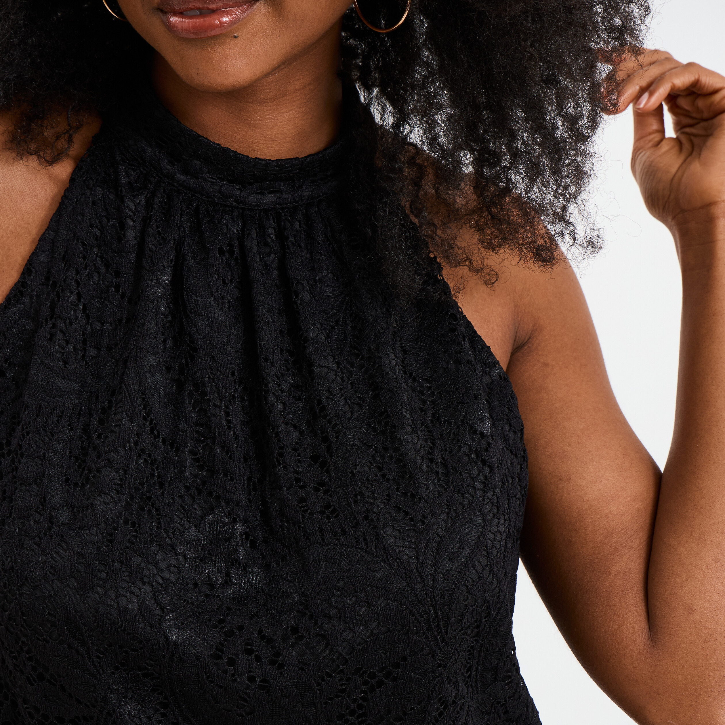 debardeur dentelle encolure americaine noir femme Débardeur dentelle encolure américaine noir femme
