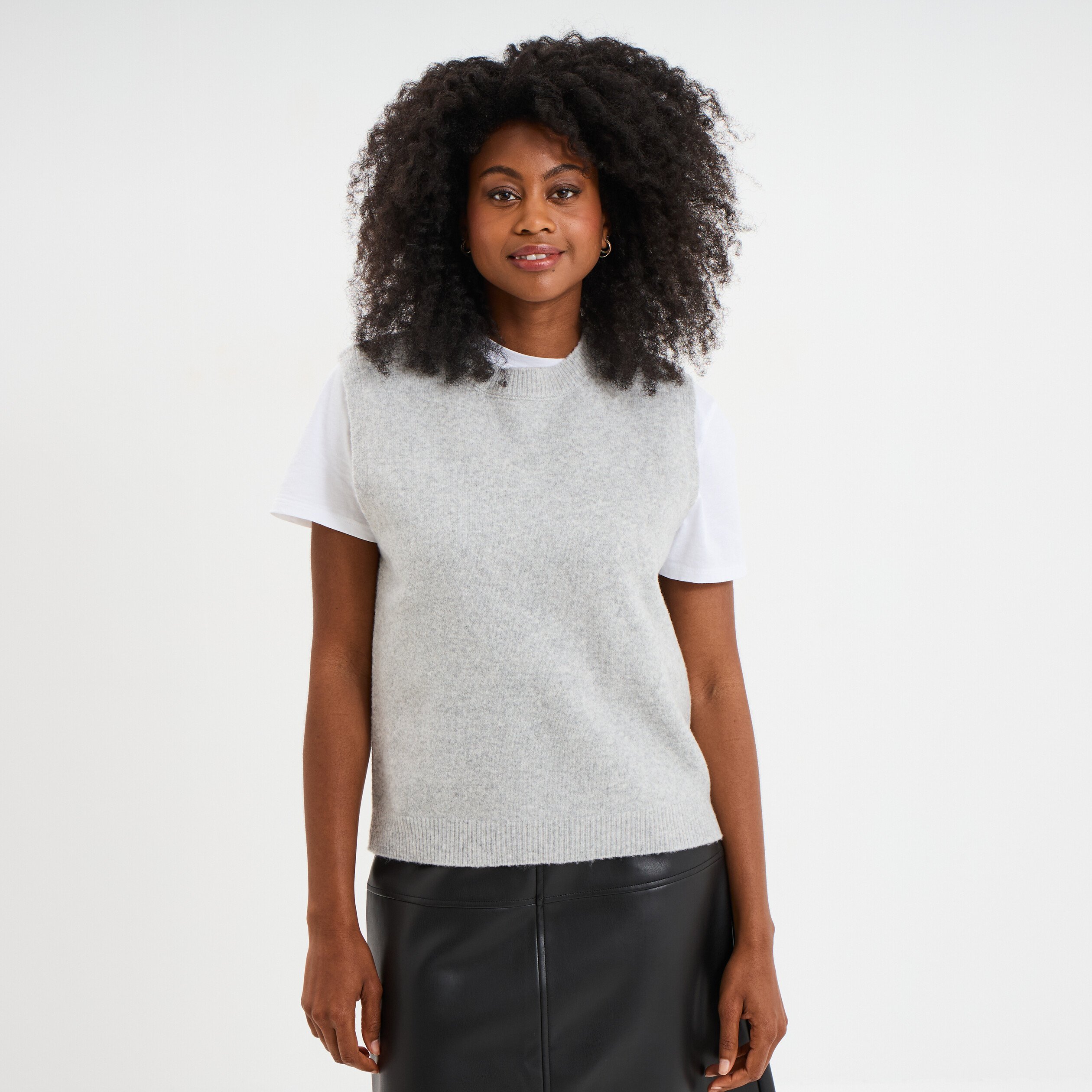pull sans manches col rond gris clair femme Pull sans manches col rond gris clair femme