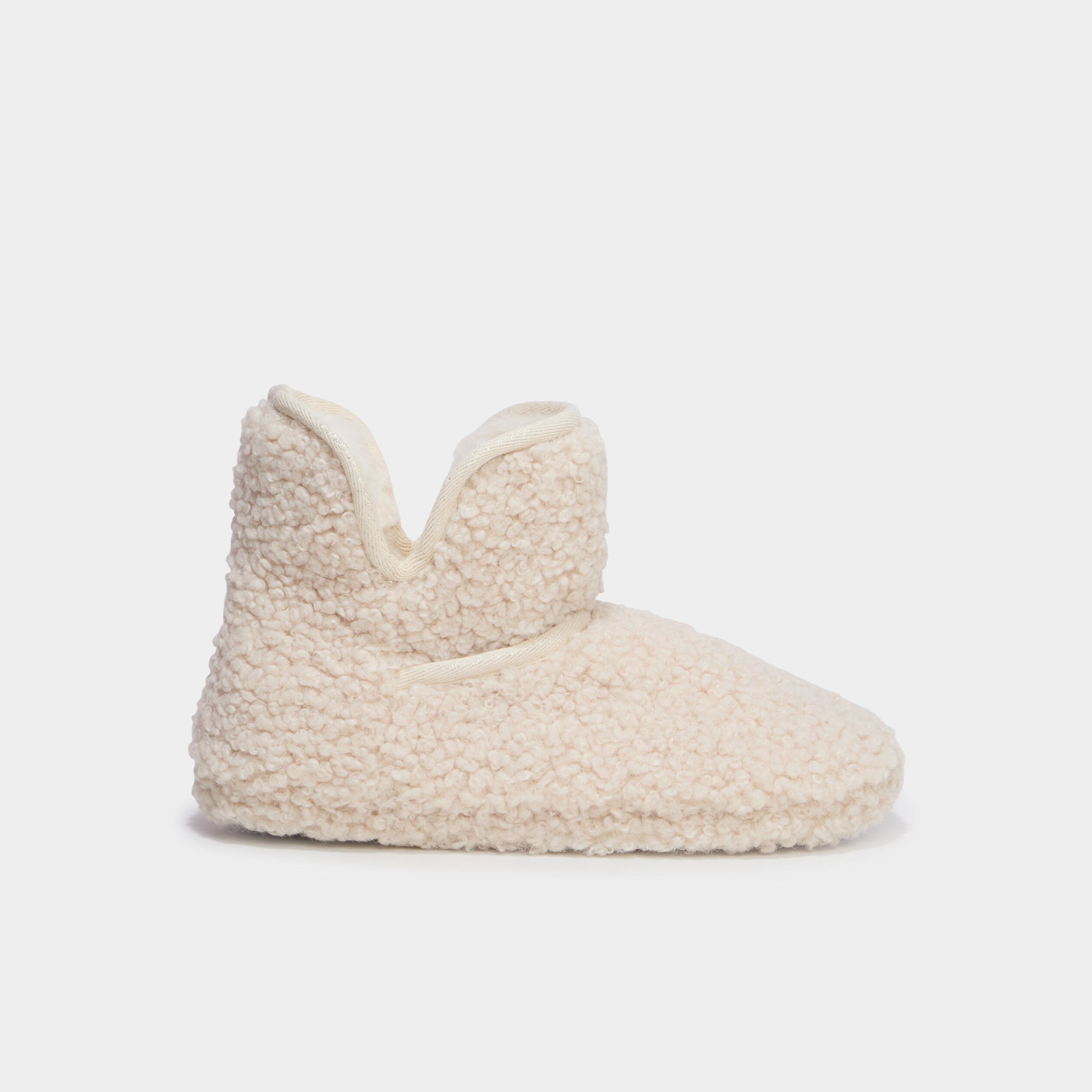 Chaussons boots effet bouclette sable femme