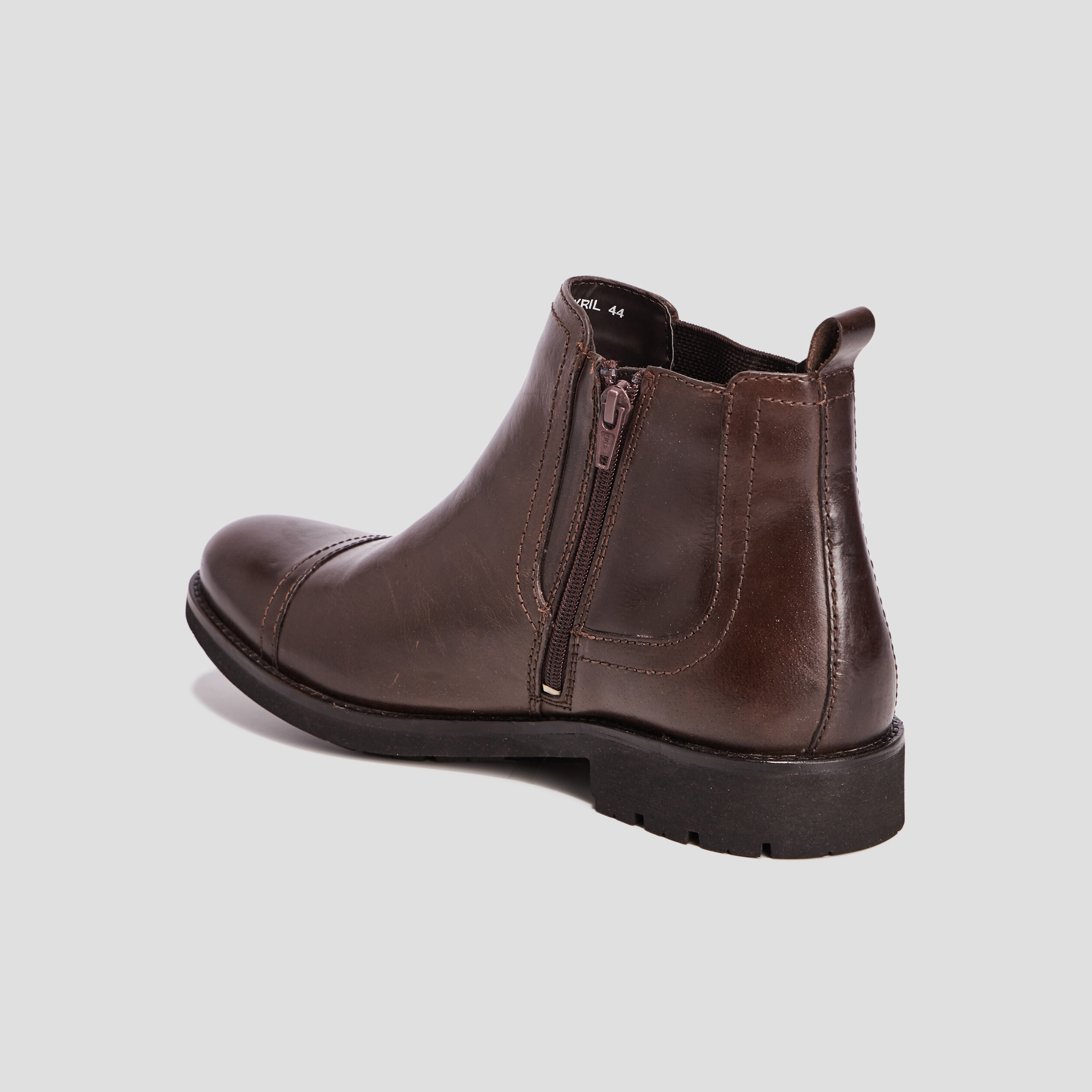 bottines chelsea en cuir a bout rond marron homme Bottines chelsea en cuir à bout rond marron homme