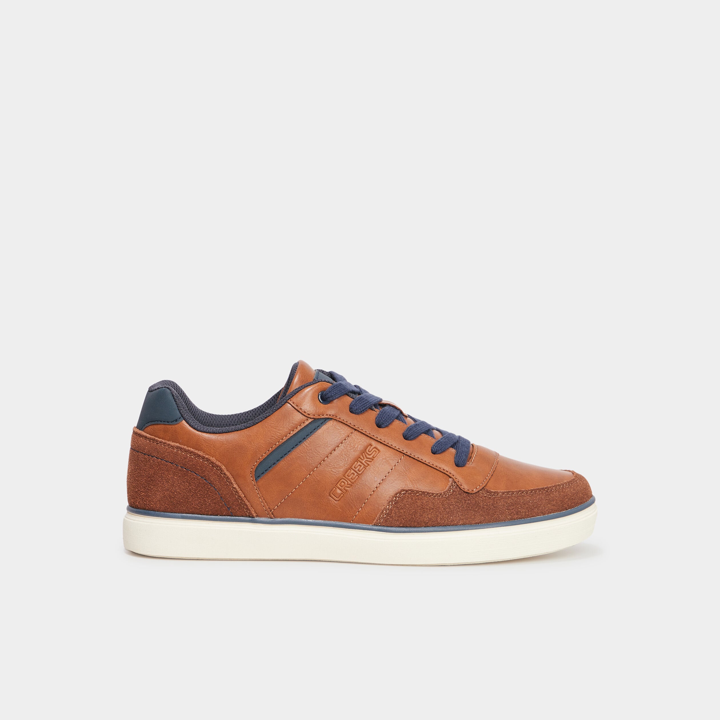 Baskets &agrave; lacets marron homme