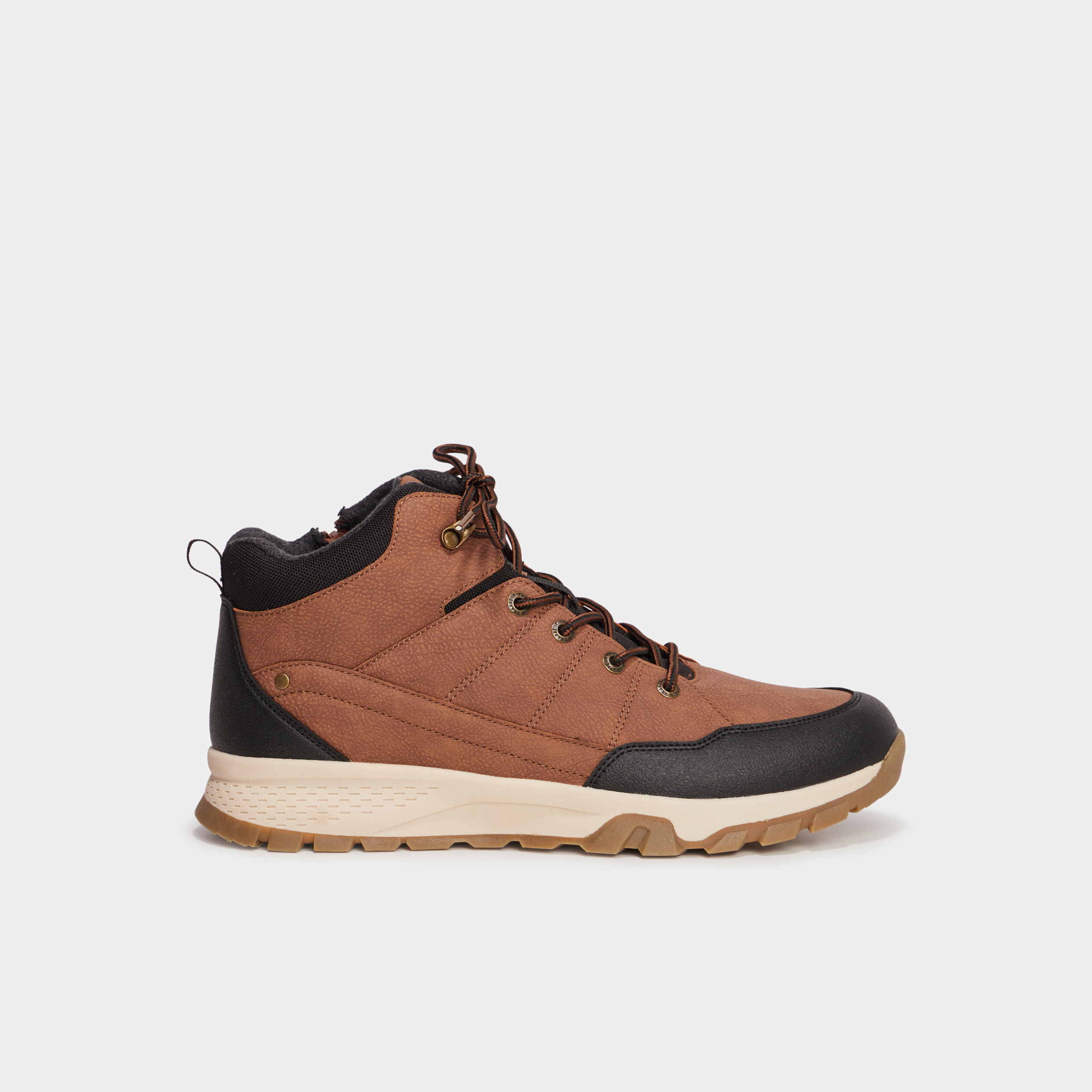 boots crantees a lacets marron homme Boots crantées à lacets marron homme