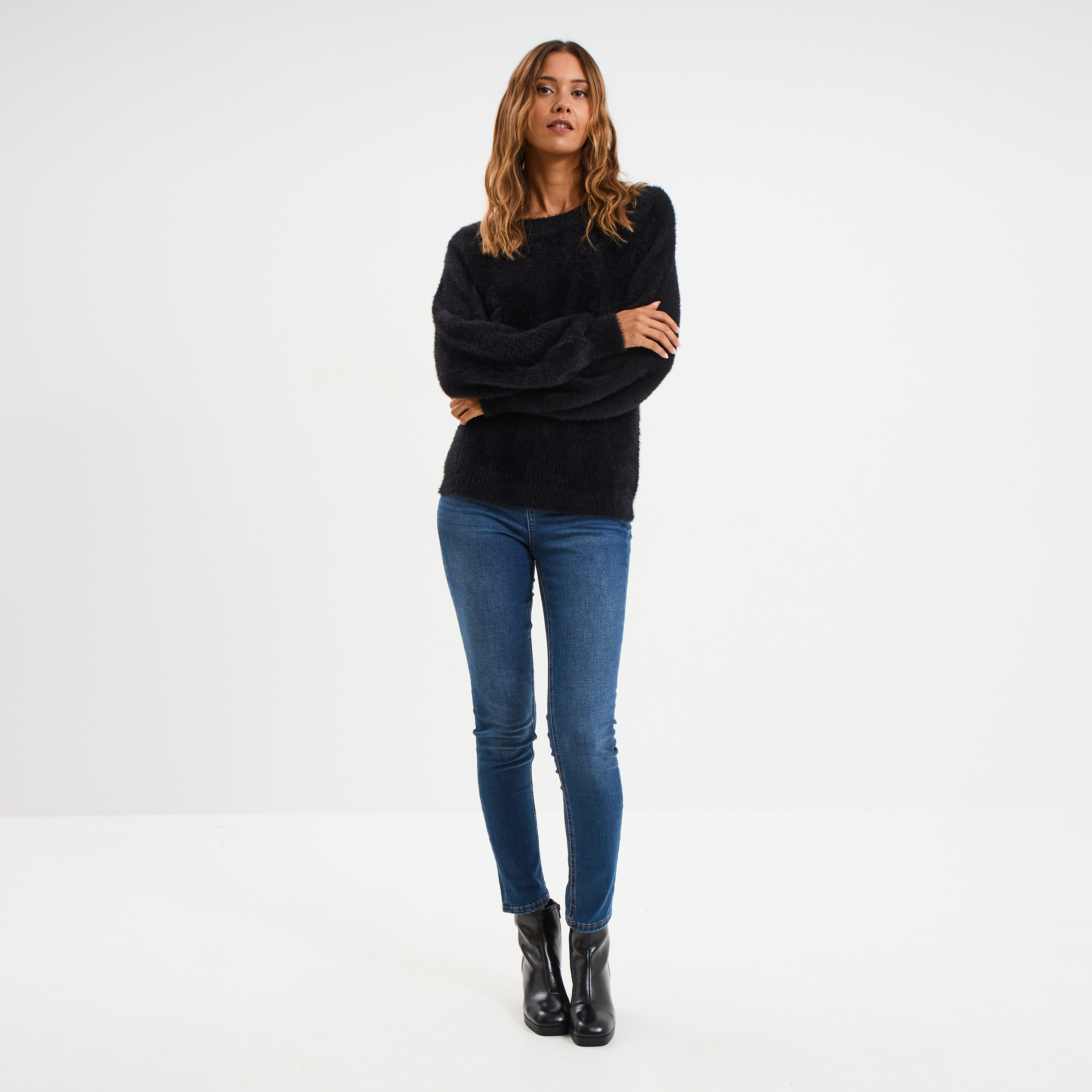 Pull Femme Nuoke – Manches Longues, Col Rond, Coupe Décontractée – Tissu Doux, Noir – Taille Asiatique (prévoir Plus Grand)