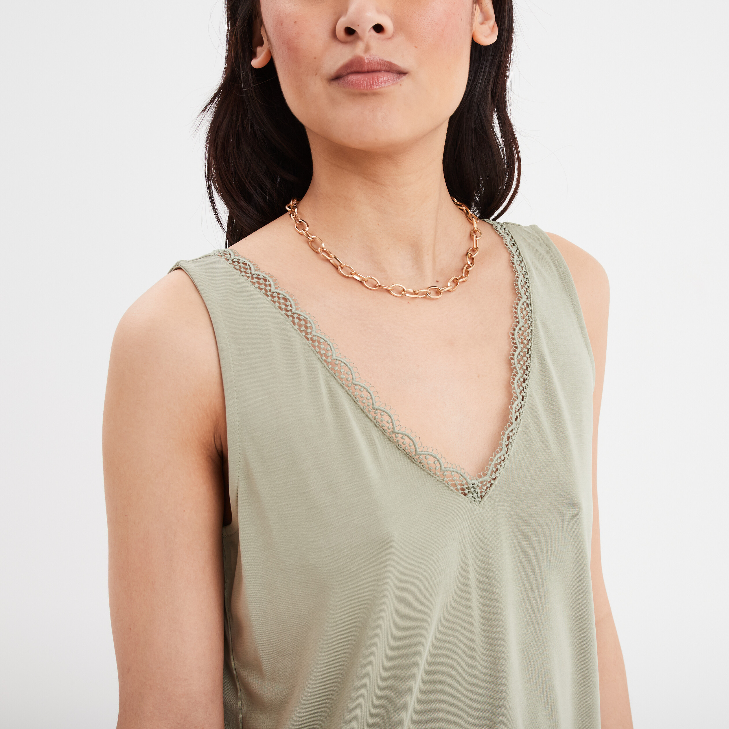 debardeur dentelle col sans manches vert kaki femme Débardeur dentelle col sans manches vert kaki femme