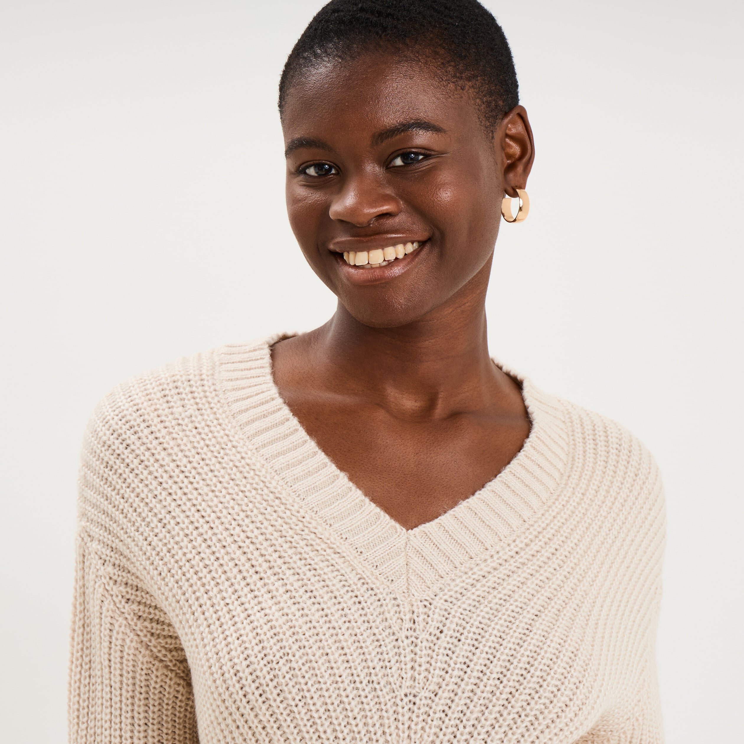 Pull col en V ecru femme
