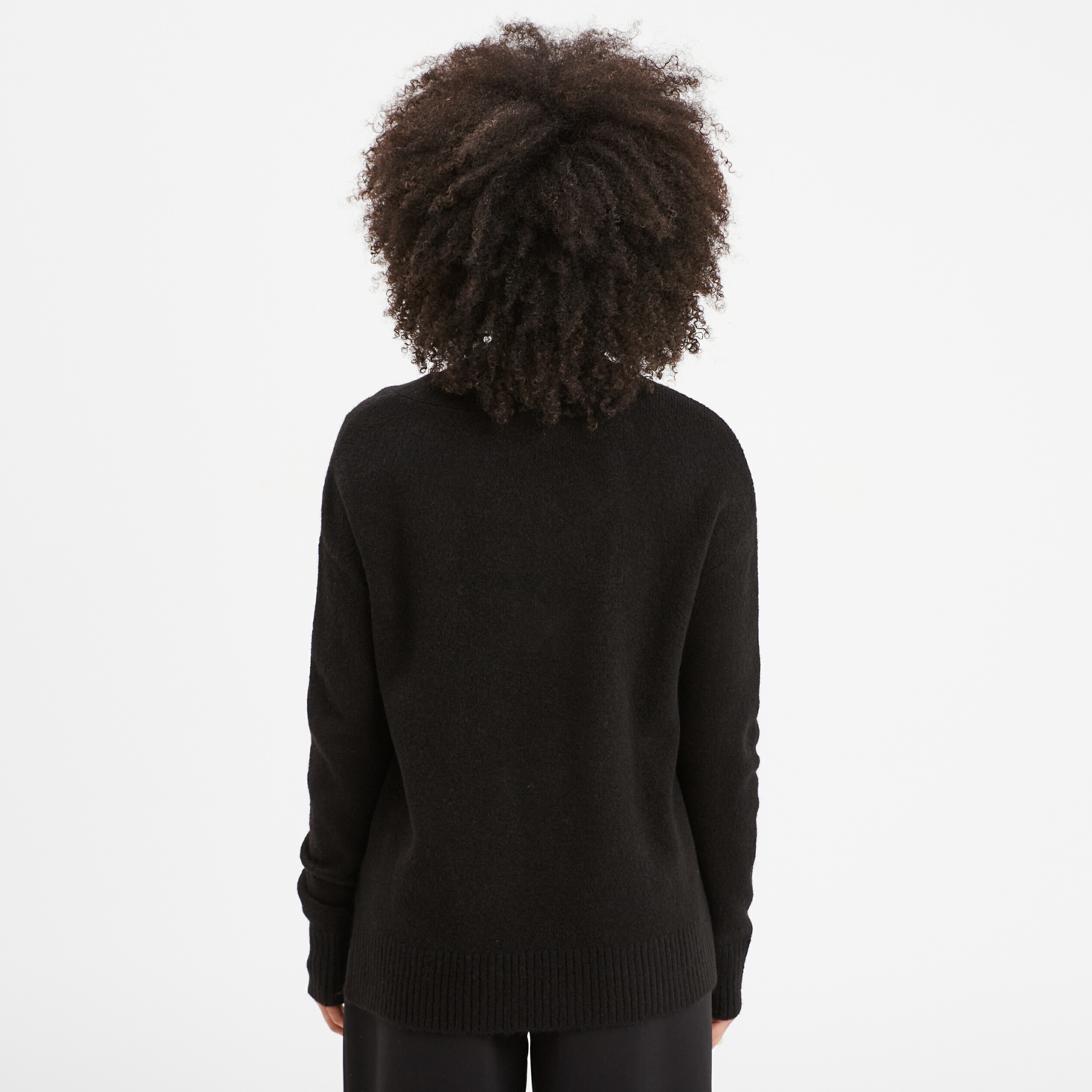 Pull Femme Dondup Col V – Noir – Taille 34 – Coupe Ajustée – 70% Viscose