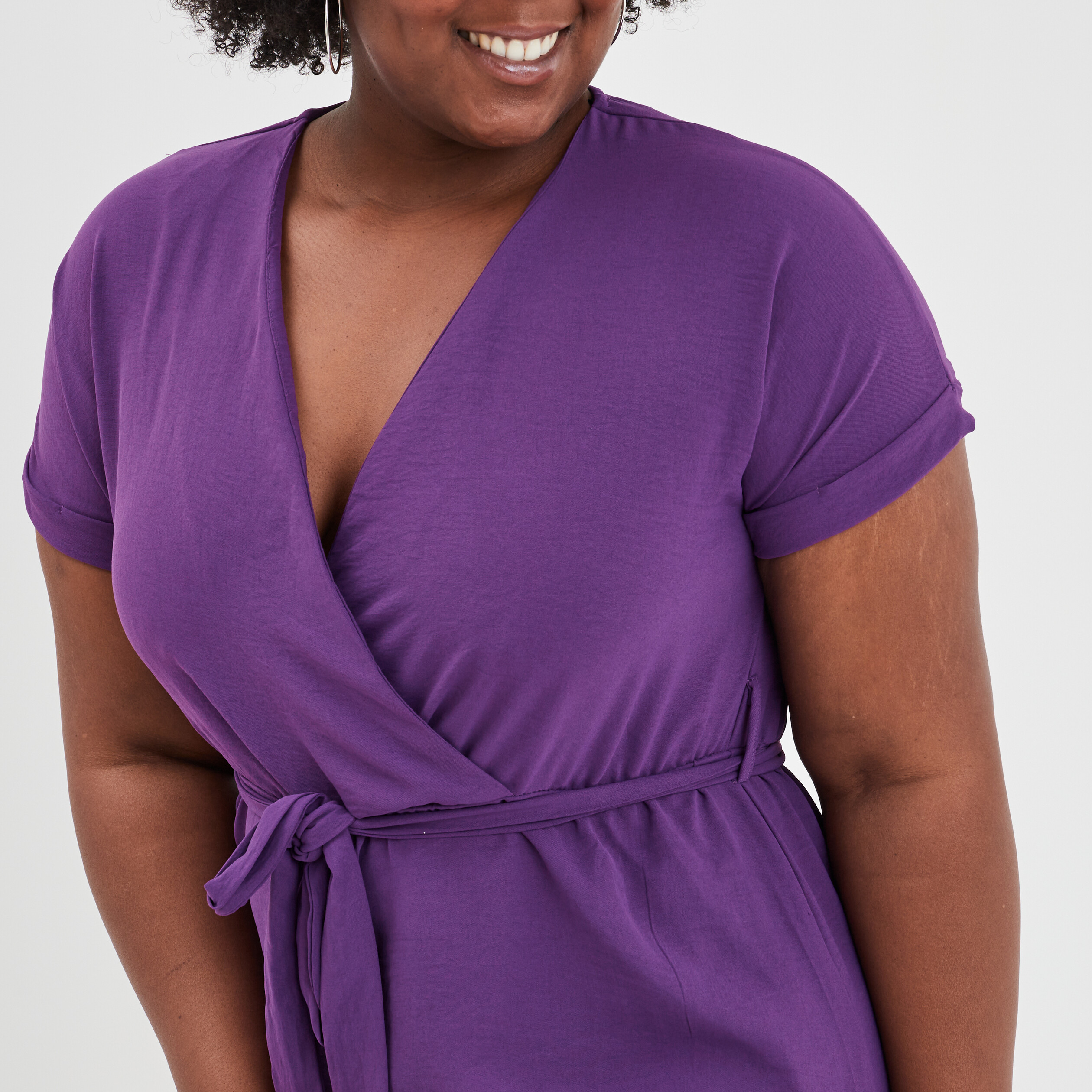 Robe cache-coeur évasée ceinturée violet femme