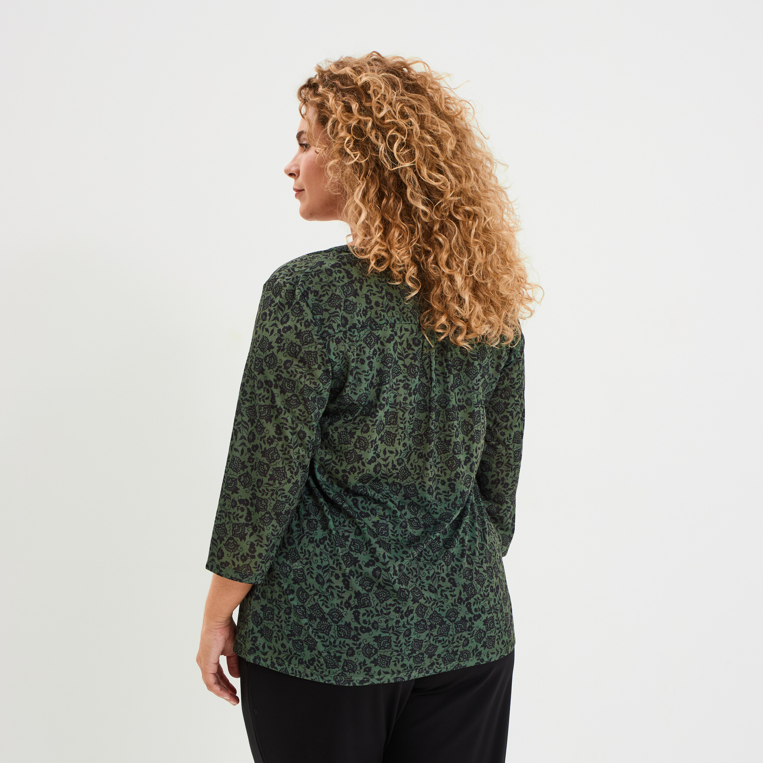 t shirt col tunisien manches 34 vert kaki femmegt T-shirt col tunisien manches 3/4 vert kaki femme grande taille