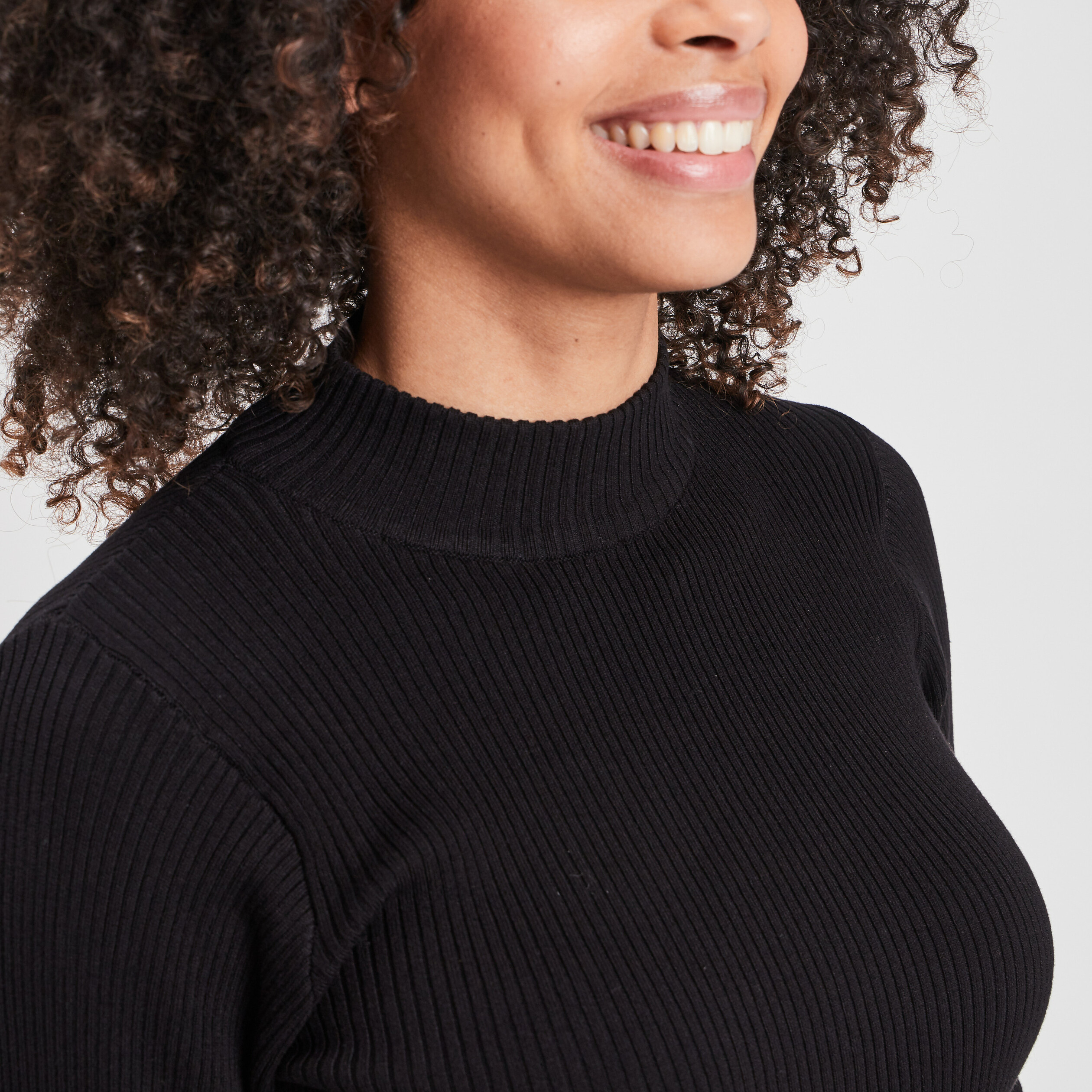 pull avec col montant noir femme Pull avec col montant noir femme