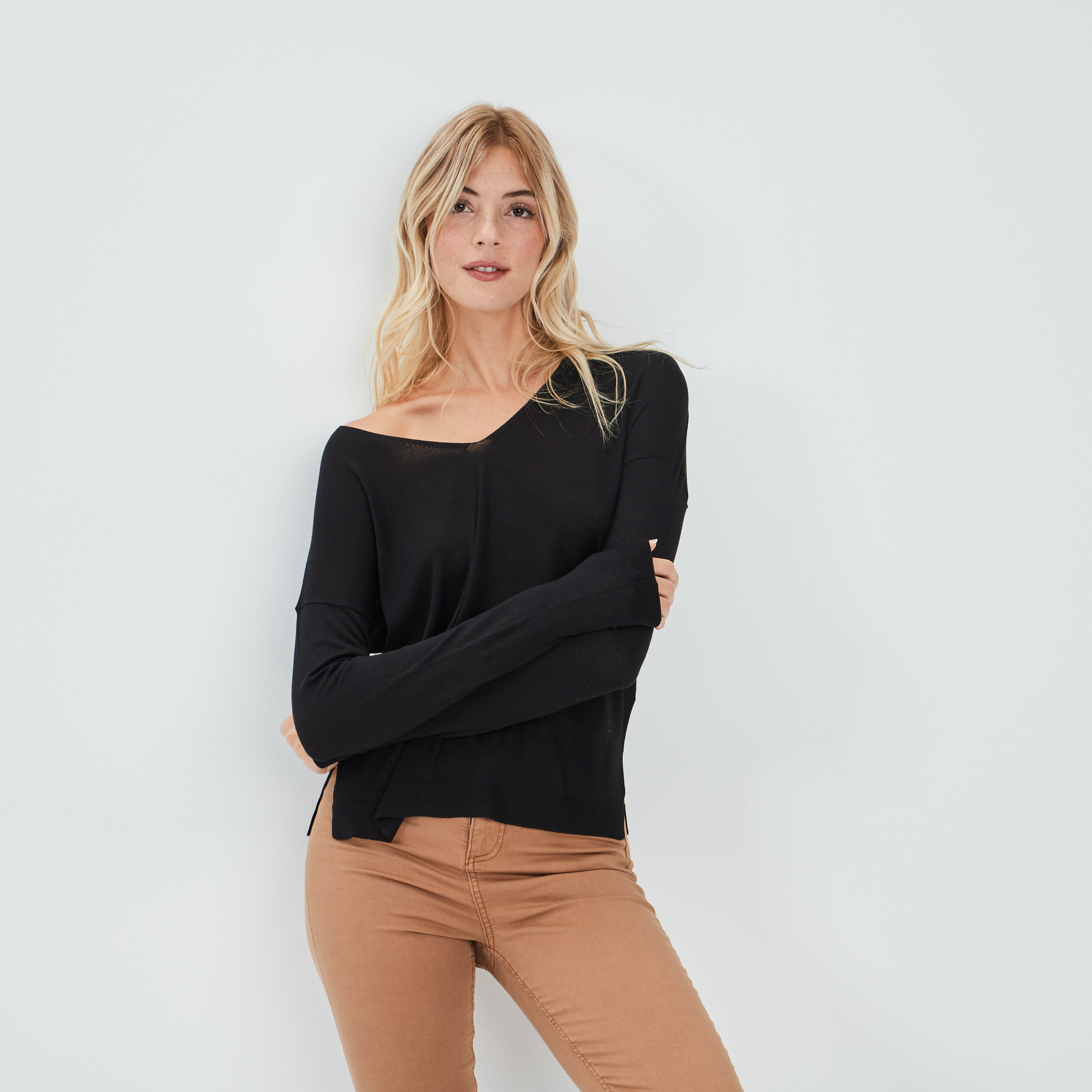 pull avec col en v noir femme Pull avec col en V noir femme