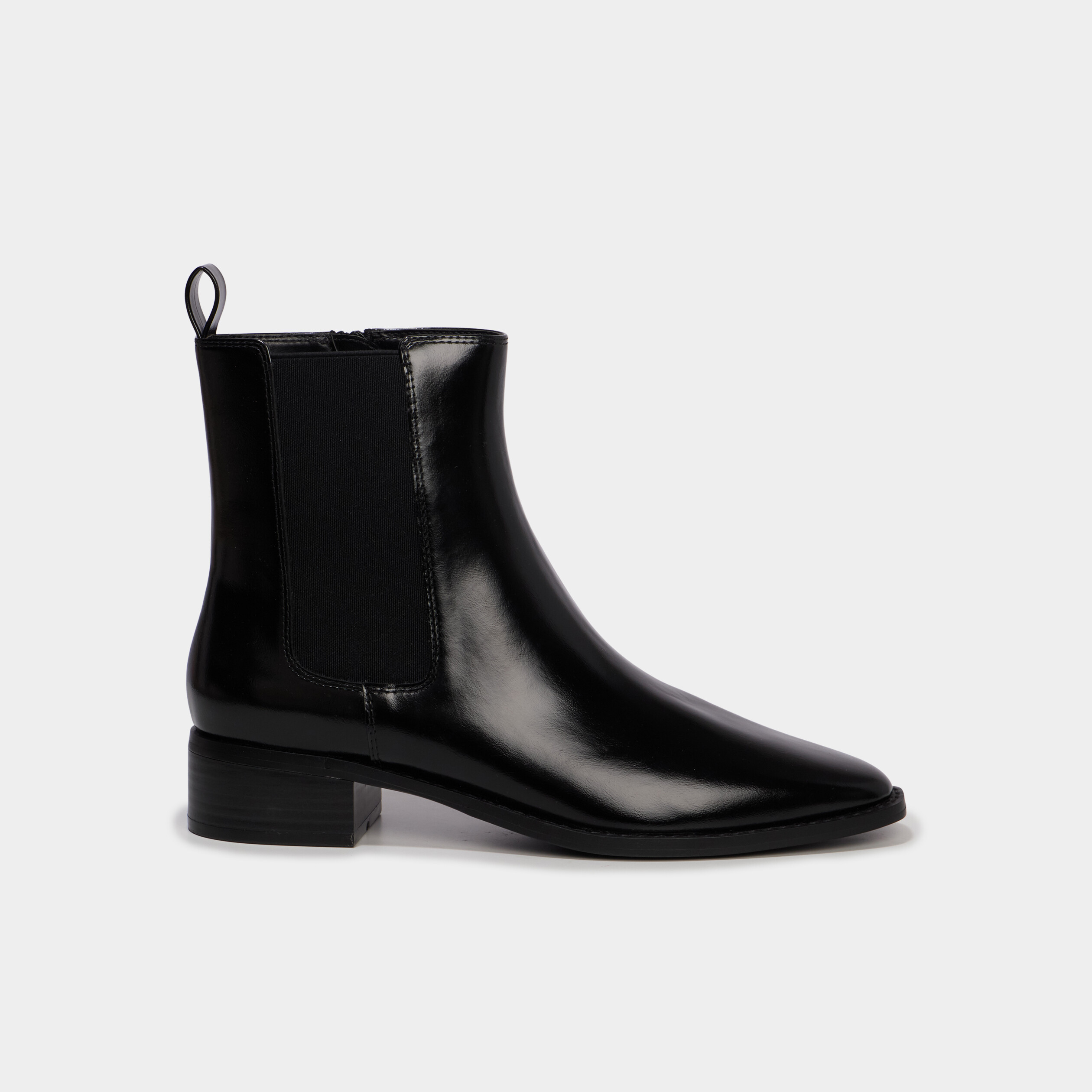 Bottines chelsea bout carr&eacute; talon bloc noir femme