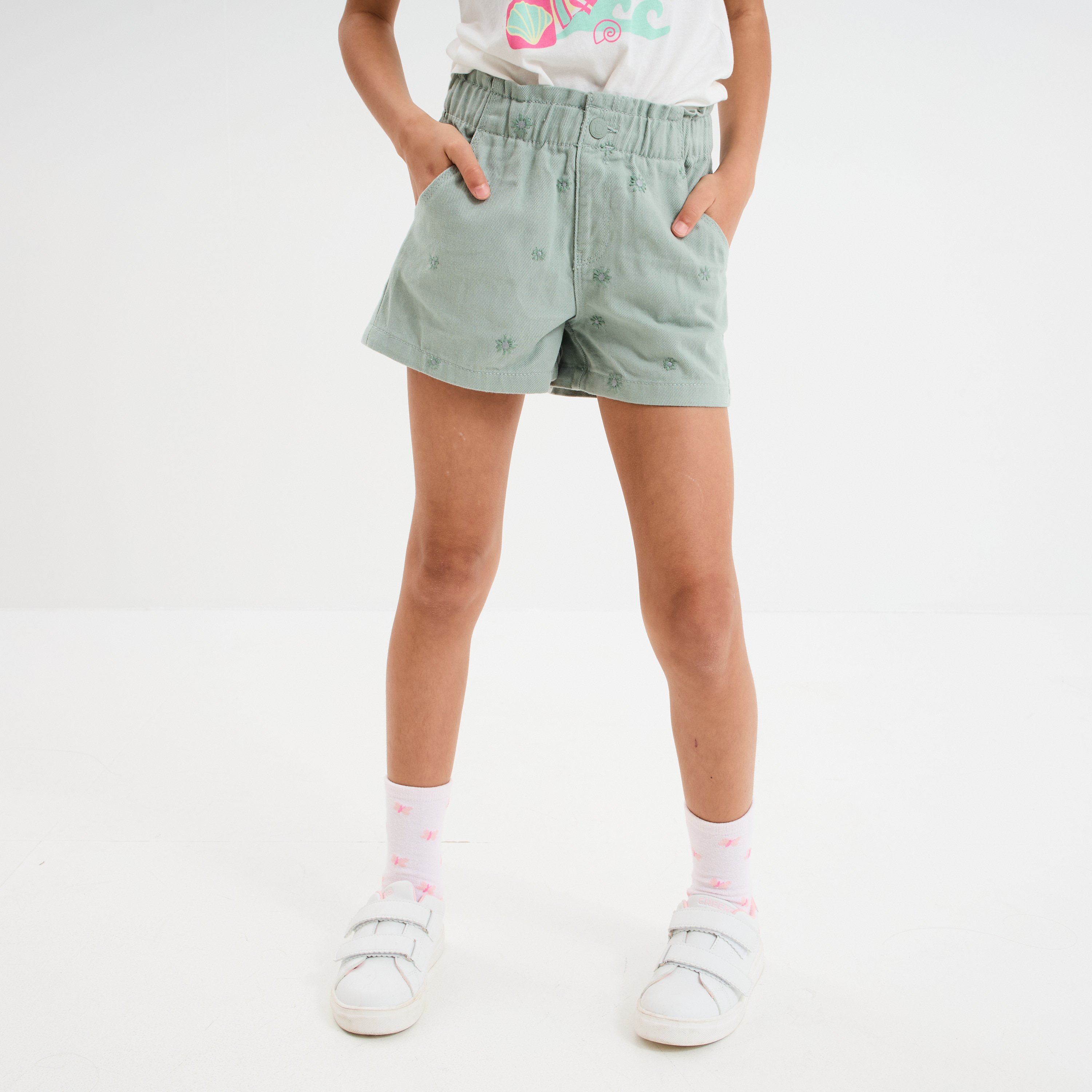 short brode taille elastiquee coton vert kaki fille Short brodé taille élastiquée coton vert kaki fille